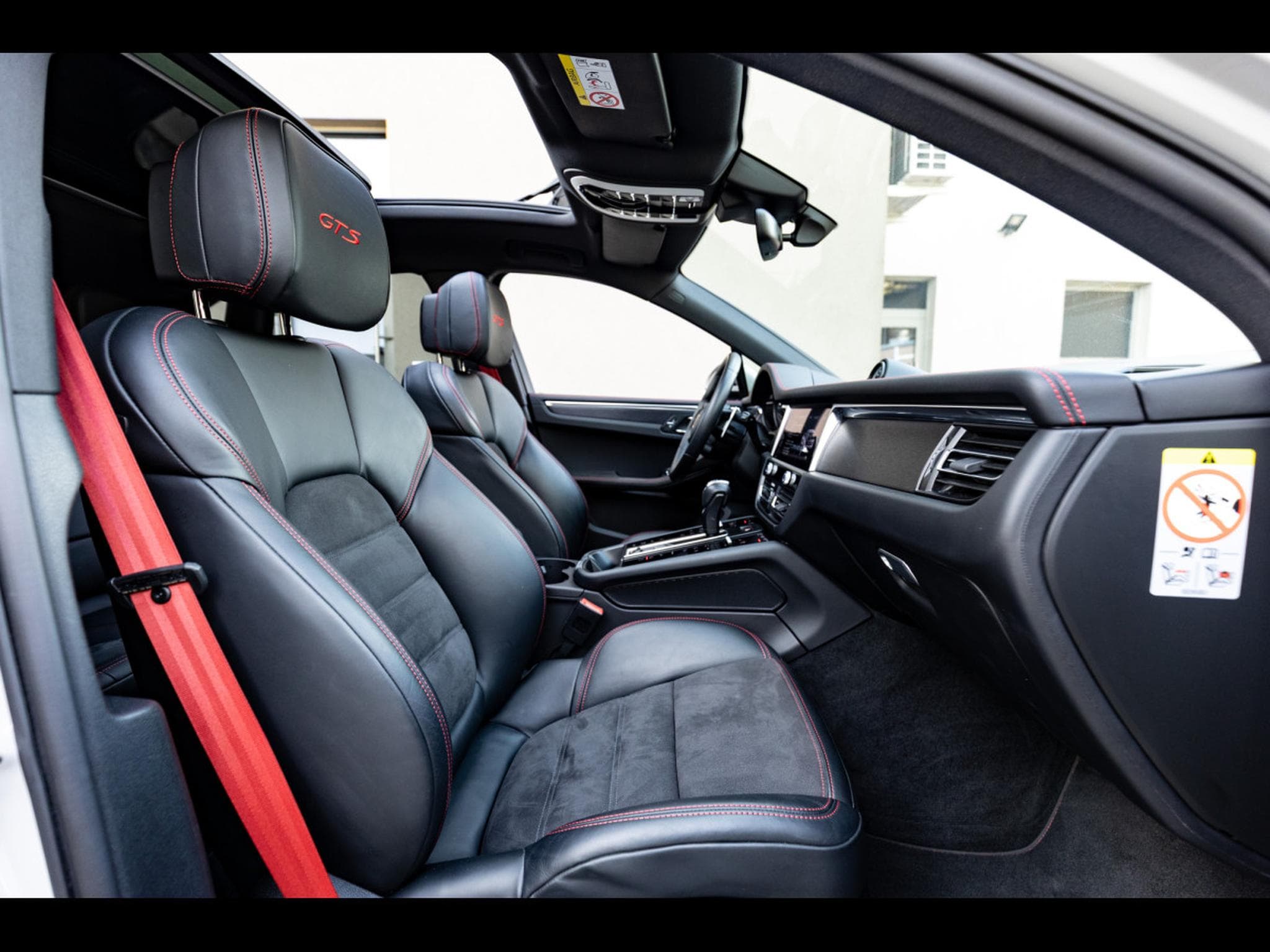 Porsche Macan III GTS PDK - PORSCHE APPROVED - CRAYON GREY (2024) - Photo 13