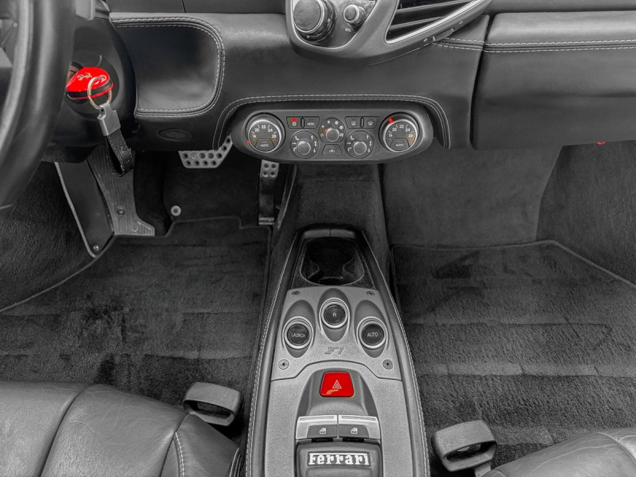 Ferrari 458 Ferrari 458 Italia 4.5 V8 570ch/Leder/20/Xénon/ (2012) - Foto 19