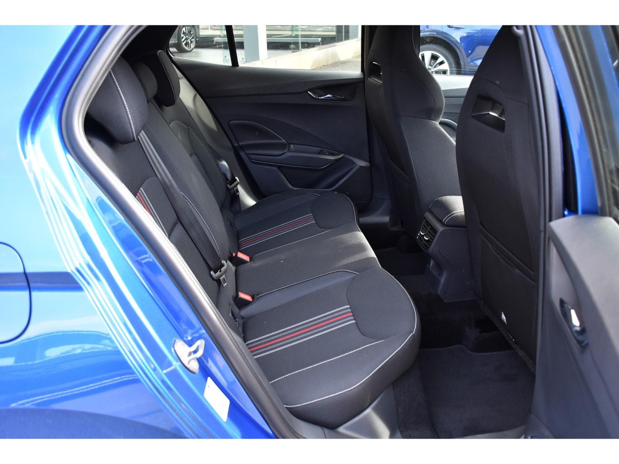 Skoda Fabia 1.0 TSI Monte Carlo DSG ACC TRAVEL CAM KESSY NEUVE (2026) - Foto 8
