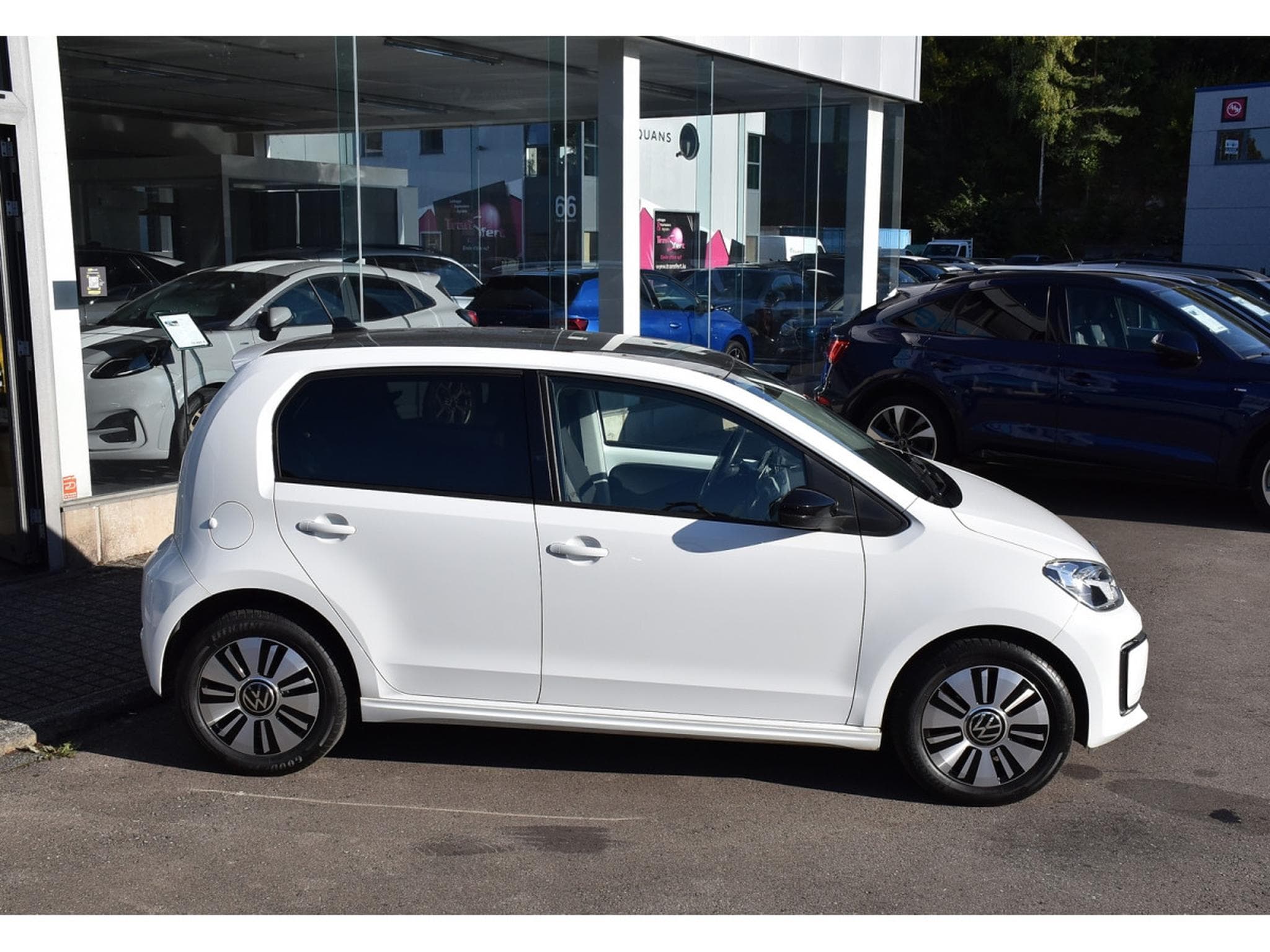 VW UP Move 32,3 kWh REGUL SG CHFF LANE CAM 1° MAIN (2022) - Foto 3