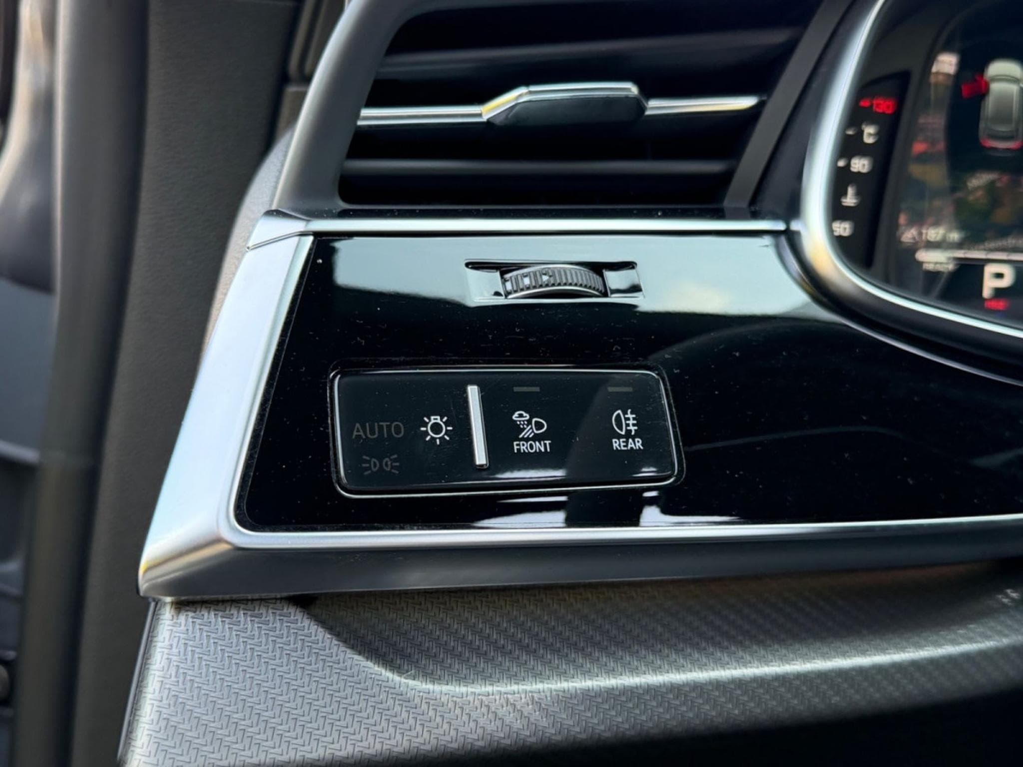 Audi RSQ8 performance 4.0 TFSI quattro (2025) - Foto 14
