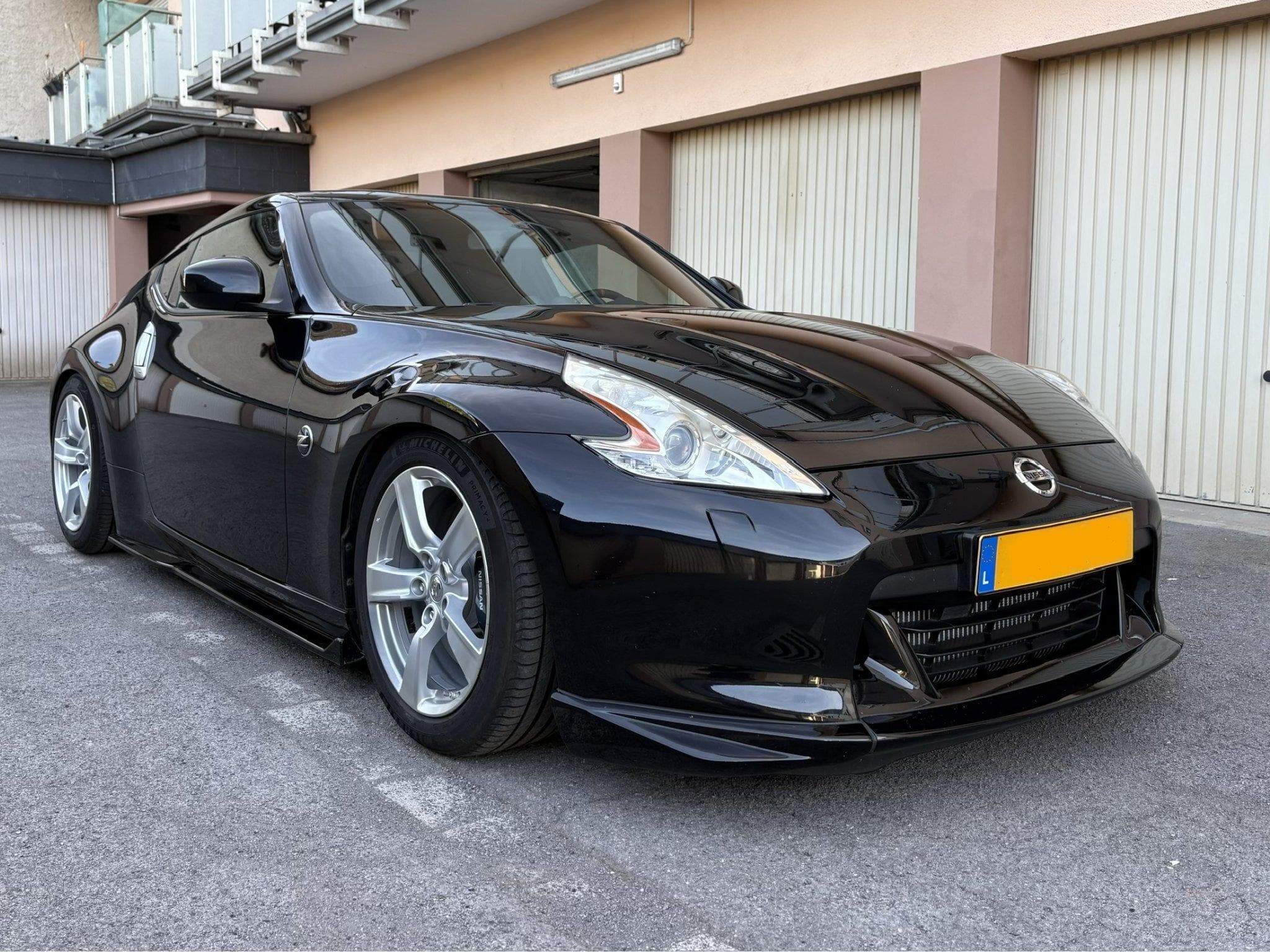Nissan 370Z Pack / GTR Biturbo (2011) - Photo 2