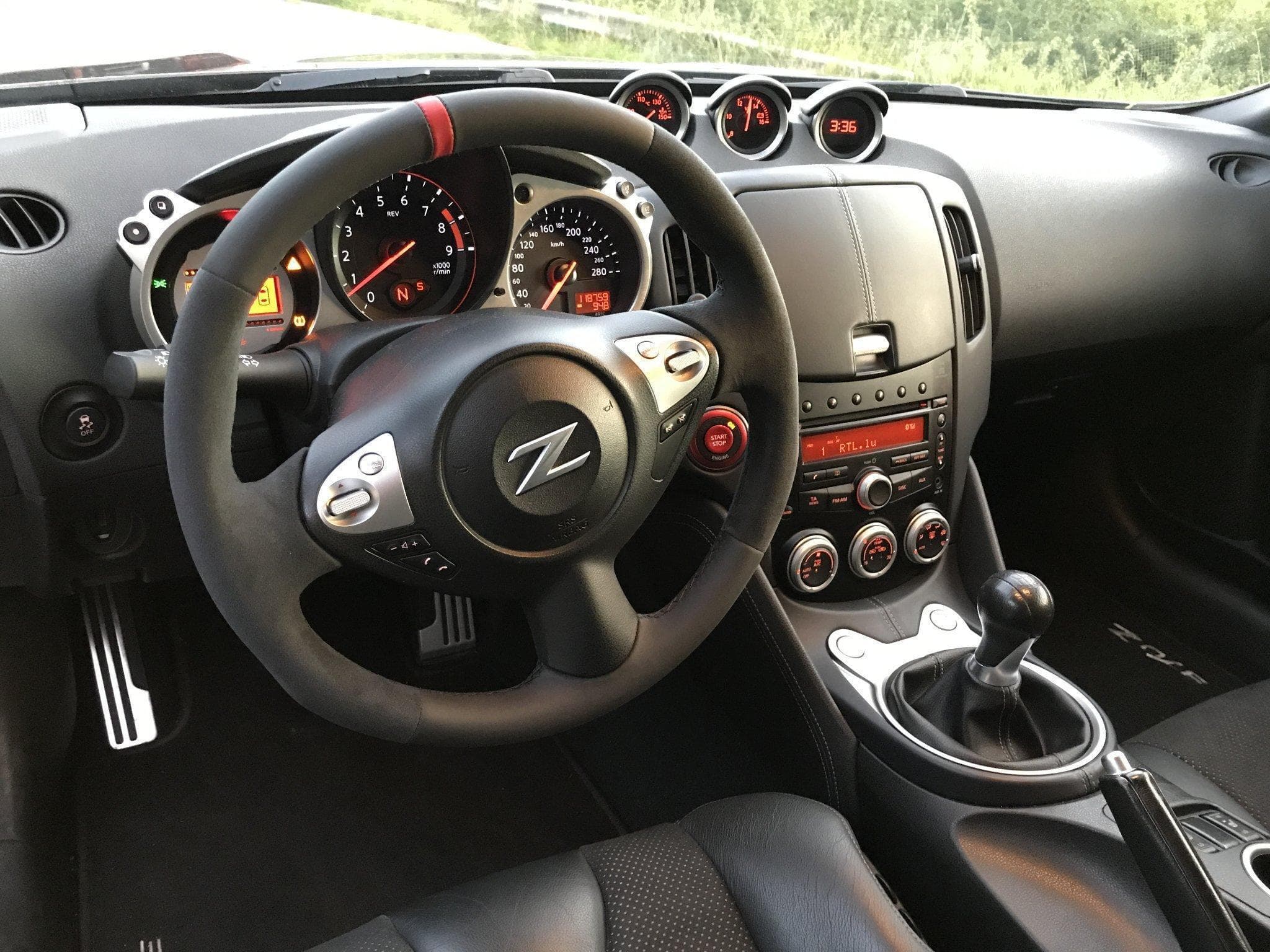 Nissan 370Z Pack / GTR Biturbo (2011) - Photo 7