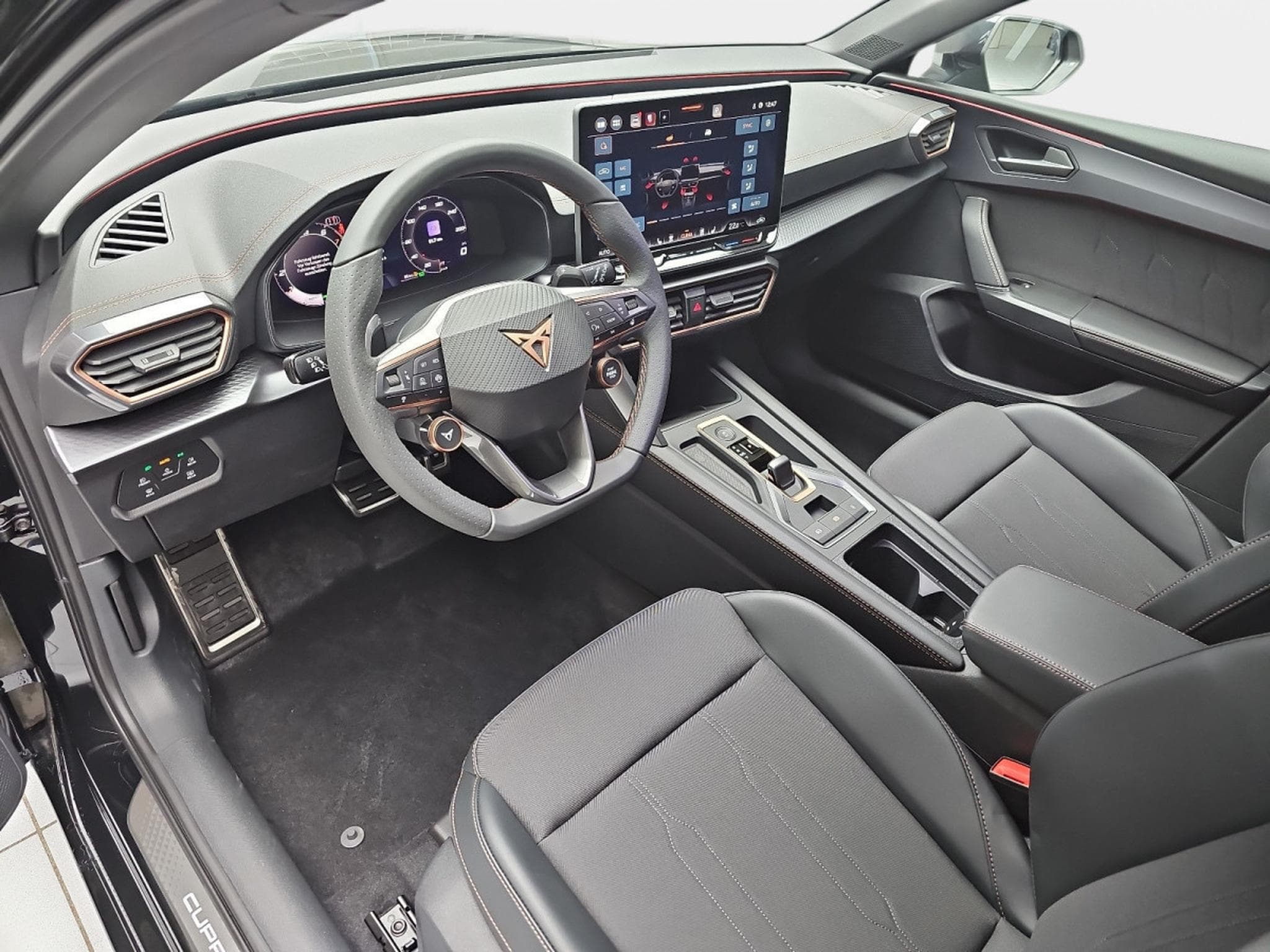 Cupra Leon 1.5 eTSi DSG 150 Kombi (2025) - Photo 13