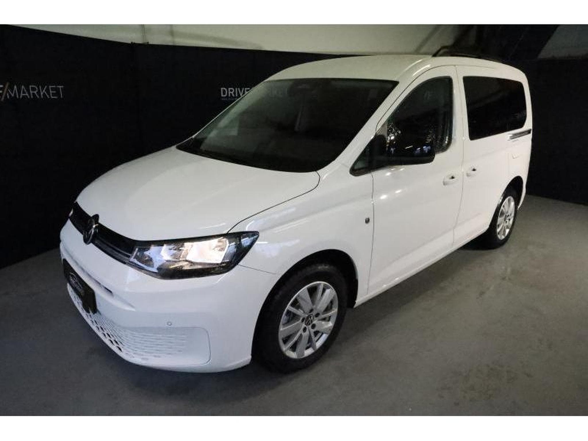 VW Caddy Life (2025) - Photo 1