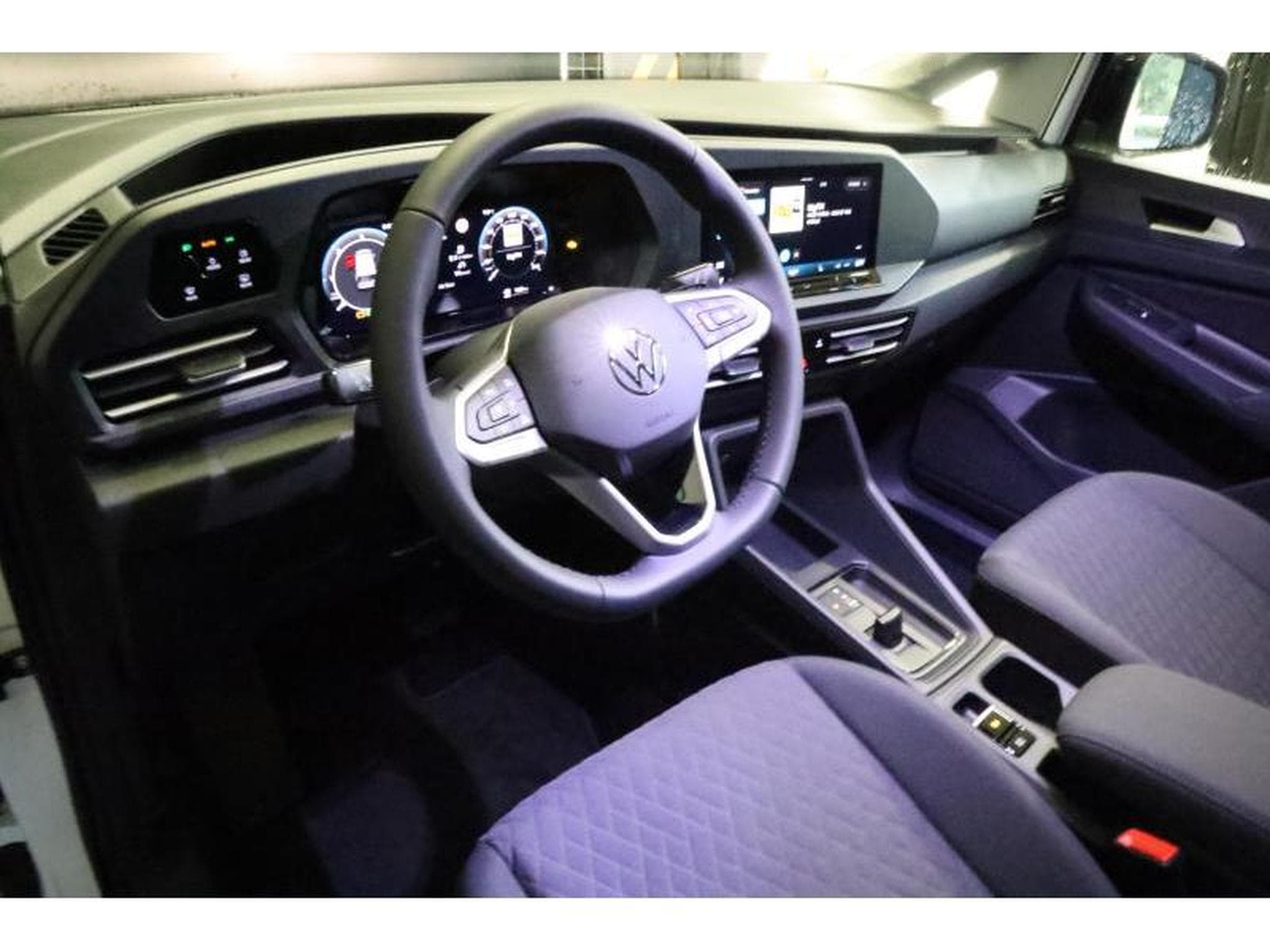 VW Caddy Life (2025) - Photo 12