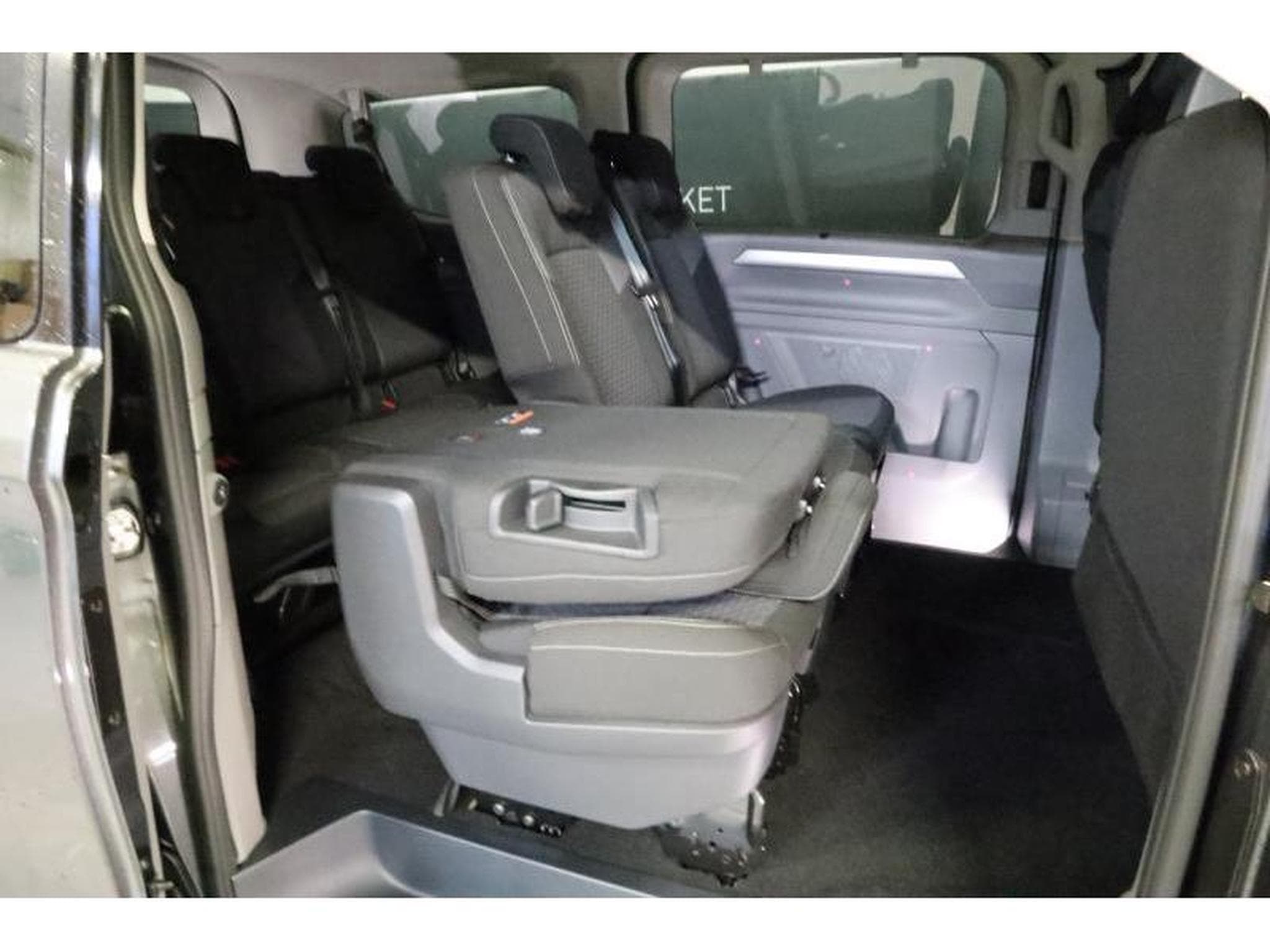 VW T7 STYLE COURT (2025) - Foto 17