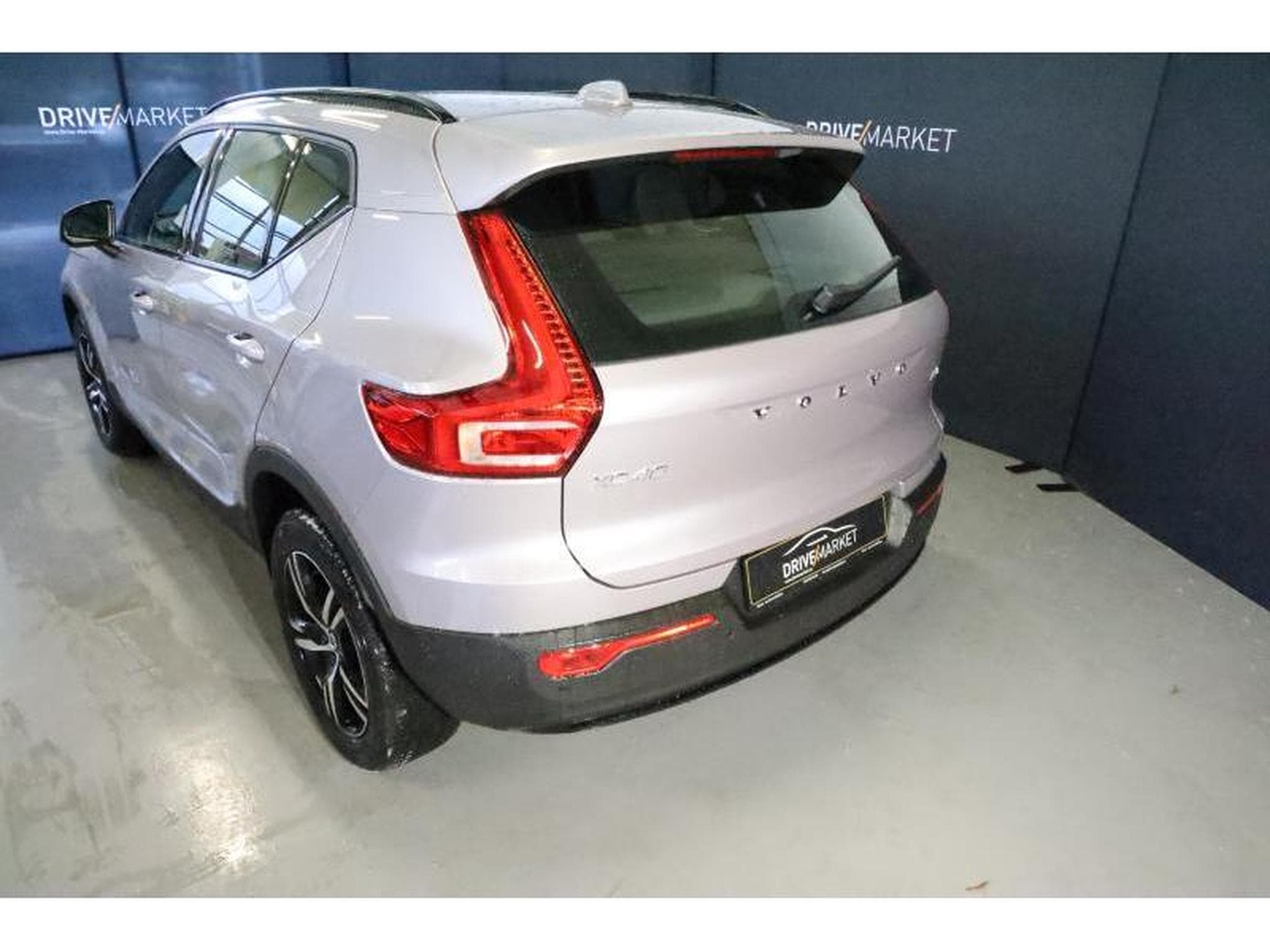Volvo XC40 Dark (2025) - Foto 12