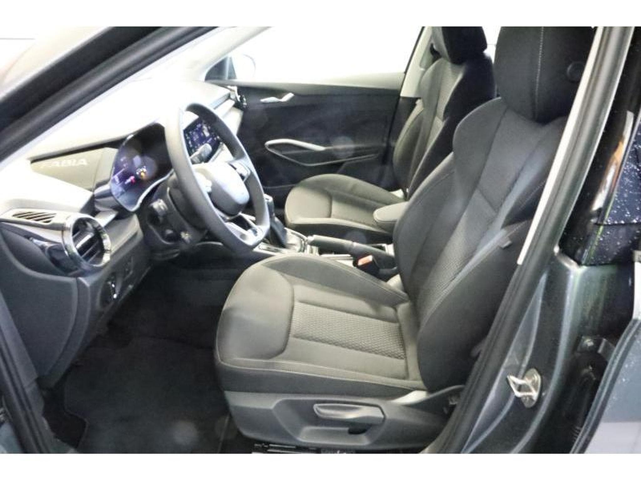 Skoda Fabia Selection (2025) - Foto 4