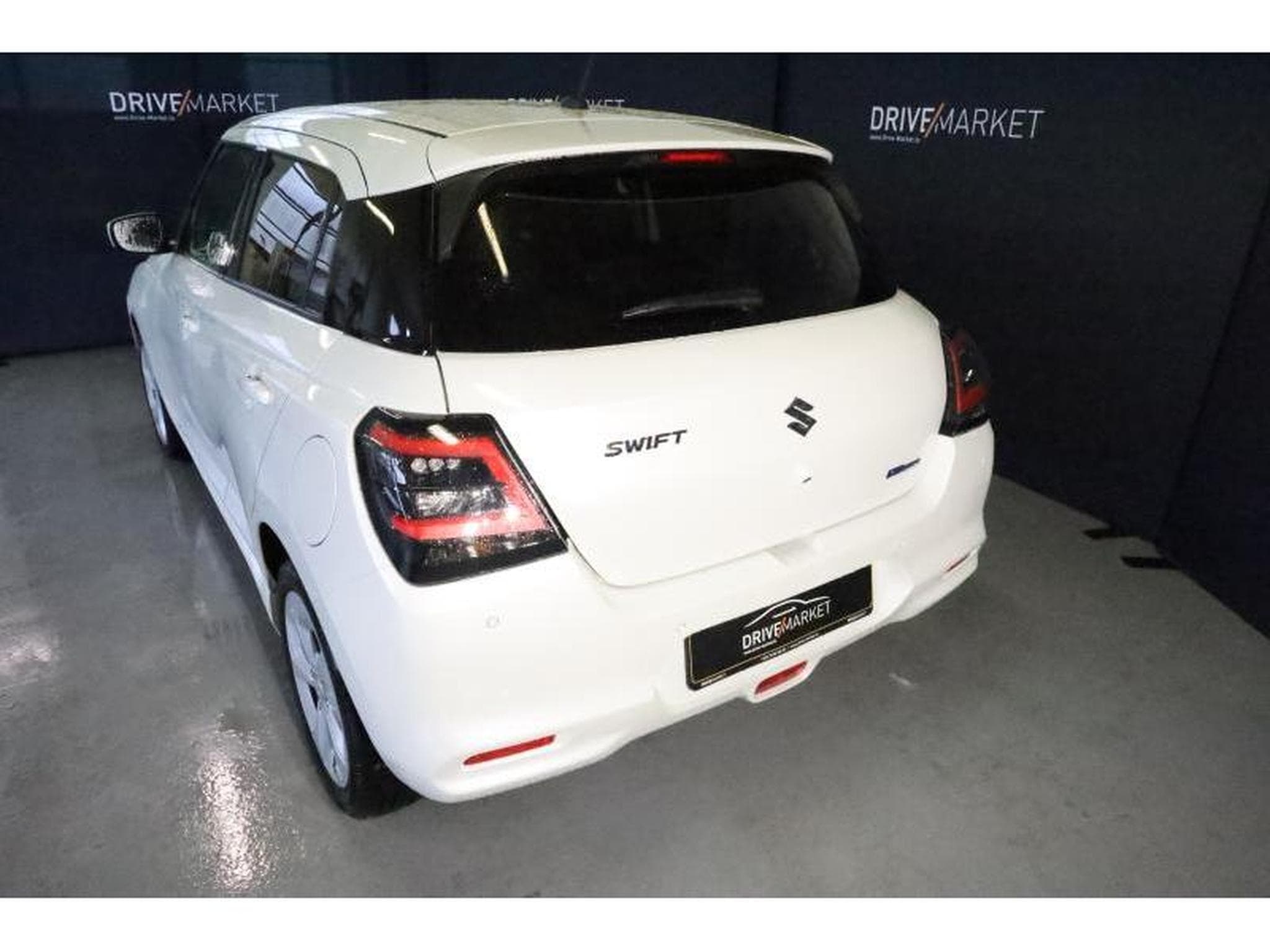 Suzuki Swift GL + (2025) - Foto 3