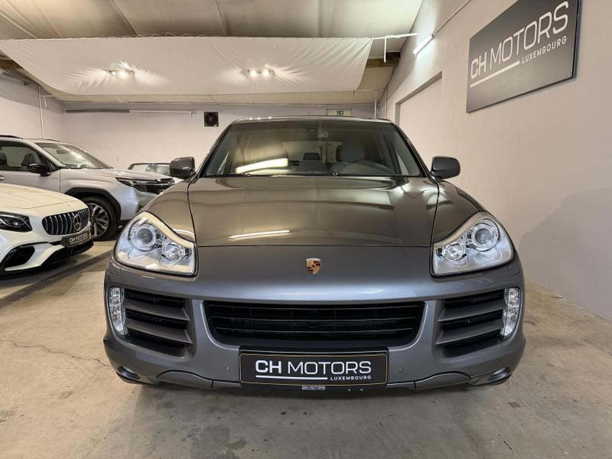 Porsche Cayenne S 4.8 V8 (2009) - Photo 2