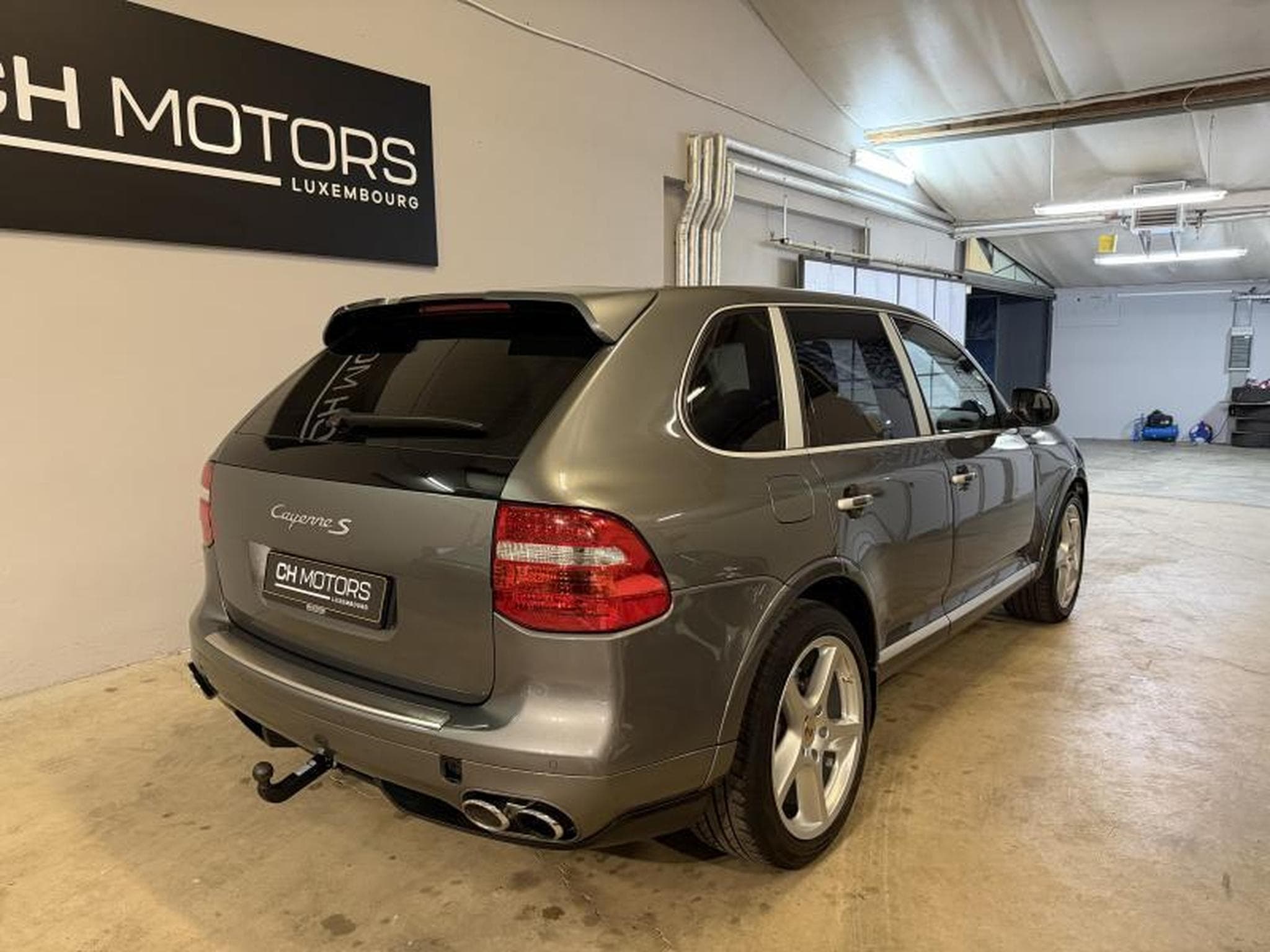 Porsche Cayenne S 4.8 V8 (2009) - Photo 6