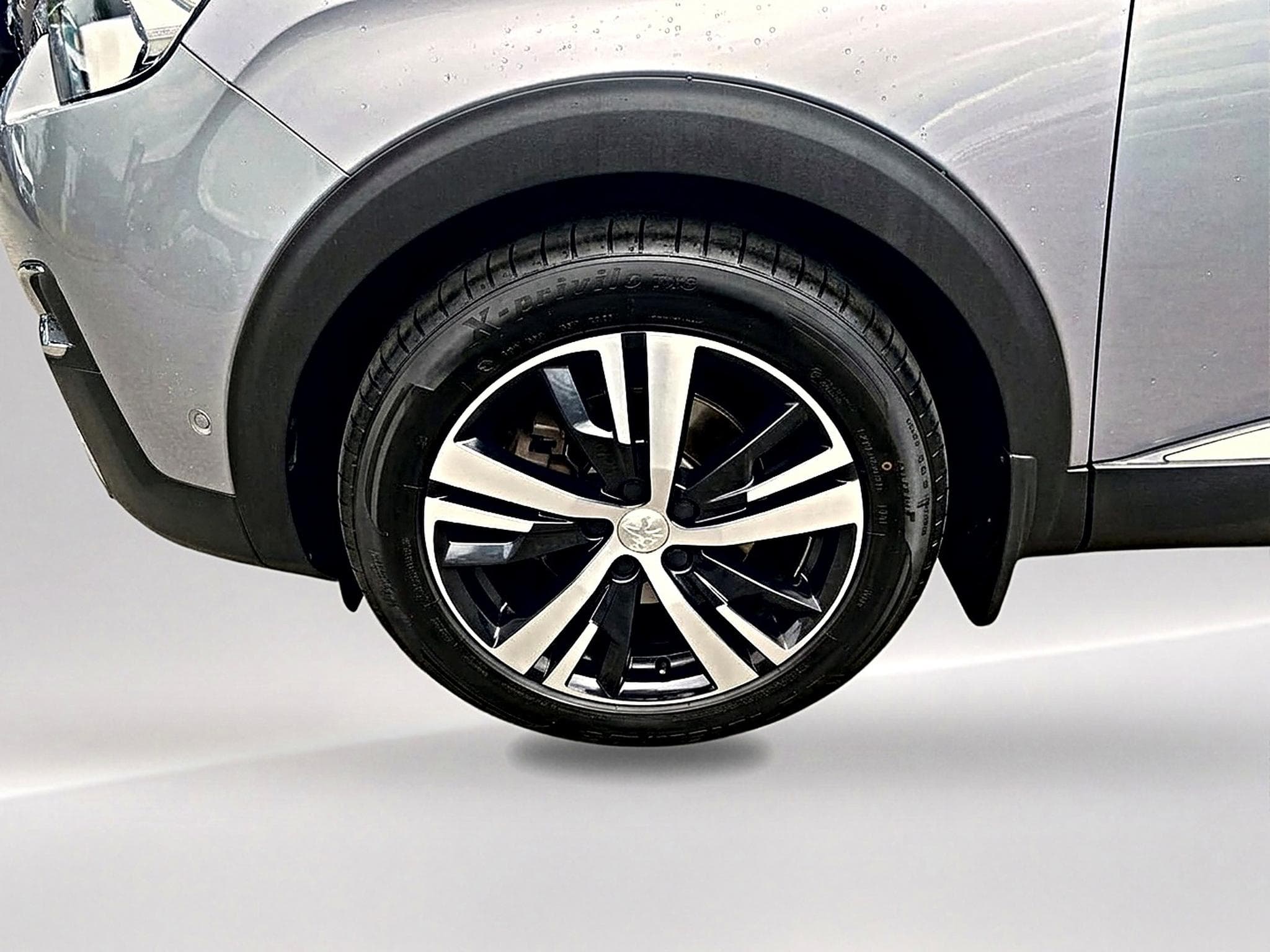 Peugeot 5008 1.6 BLUEHDI 120 GT LINE EAT6 (2018) - Photo 9