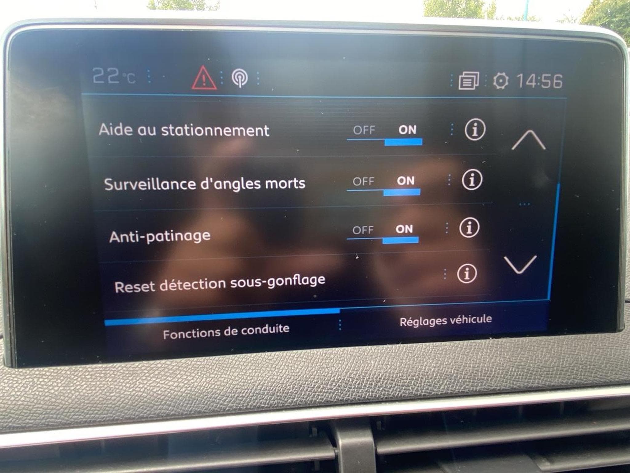 Peugeot 5008 1.6 BLUEHDI 120 GT LINE EAT6 (2018) - Photo 28