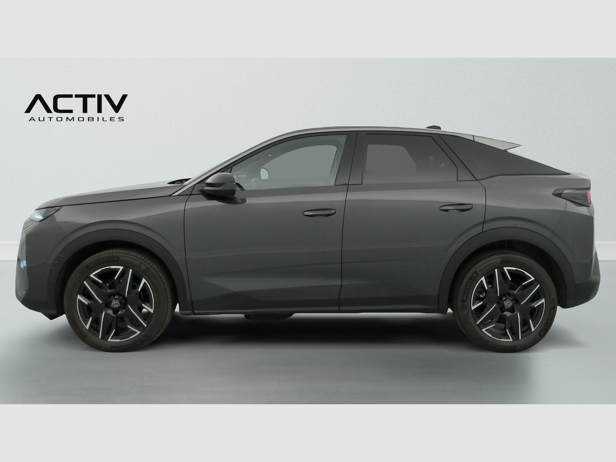 Peugeot 3008 Hybrid 145 e-DCS6 Allure (2025) - Photo 4