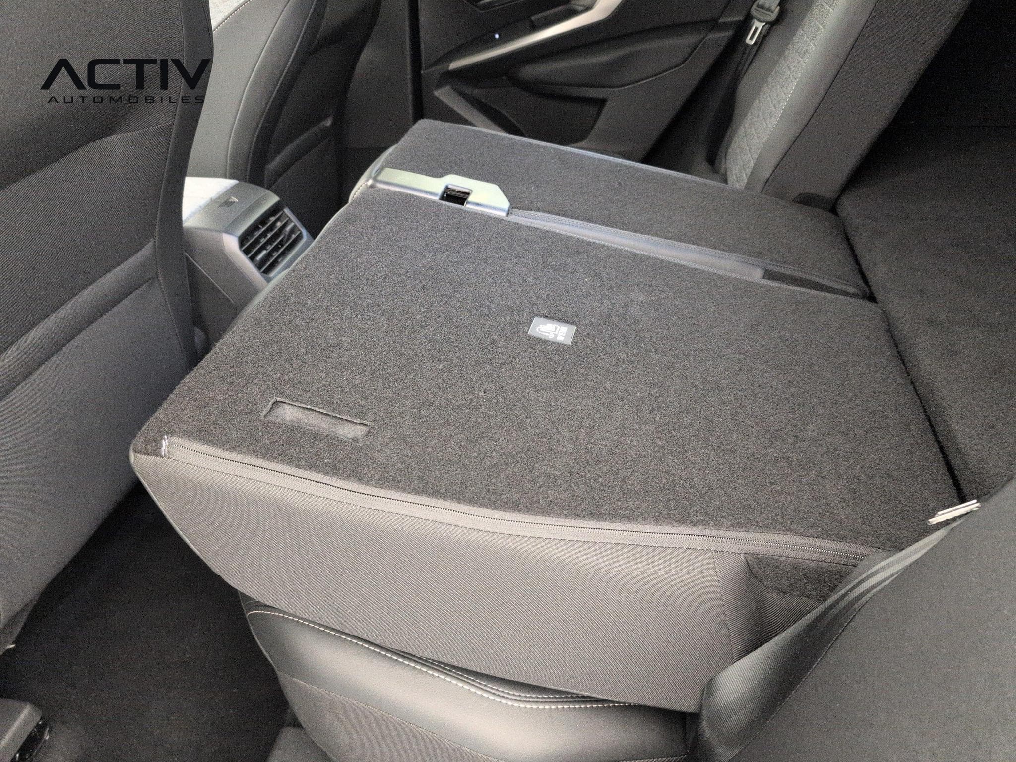 Peugeot 3008 Hybrid 145 e-DCS6 Allure (2025) - Photo 12