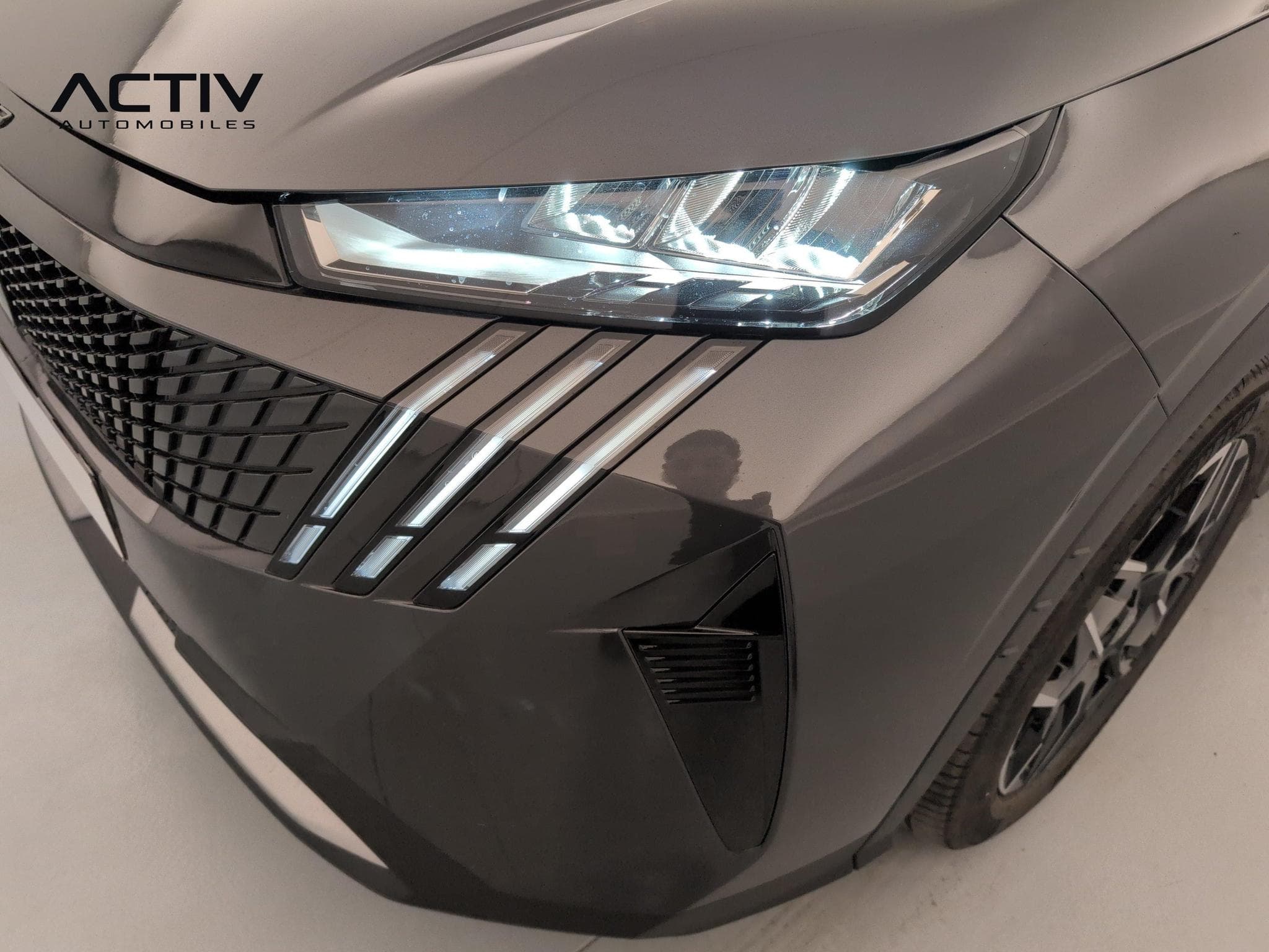 Peugeot 3008 Hybrid 145 e-DCS6 Allure (2025) - Photo 23