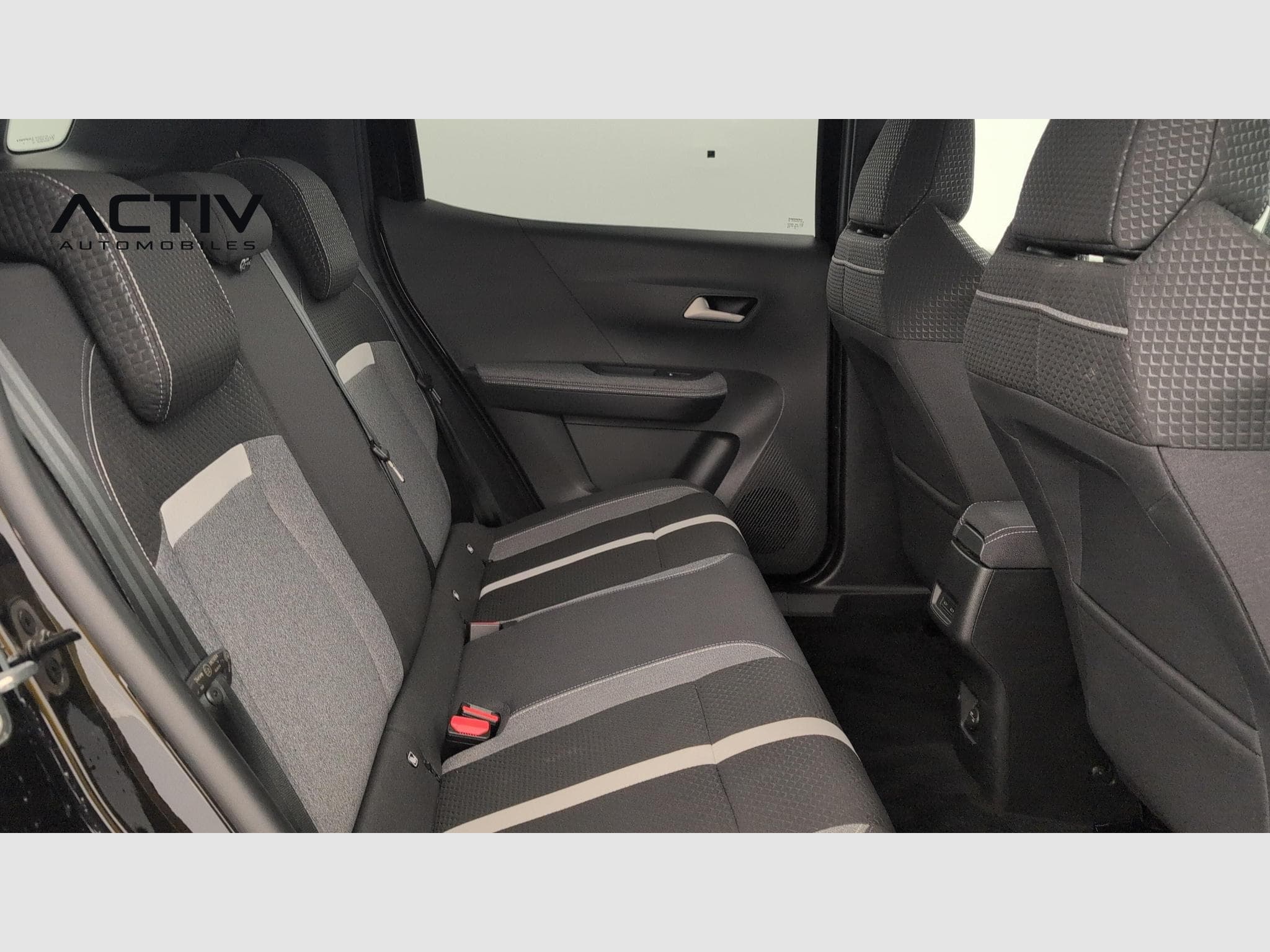Opel Frontera-e ELECTRIC 113 CH BATTERIE 44 KWH GS (2025) - Foto 10