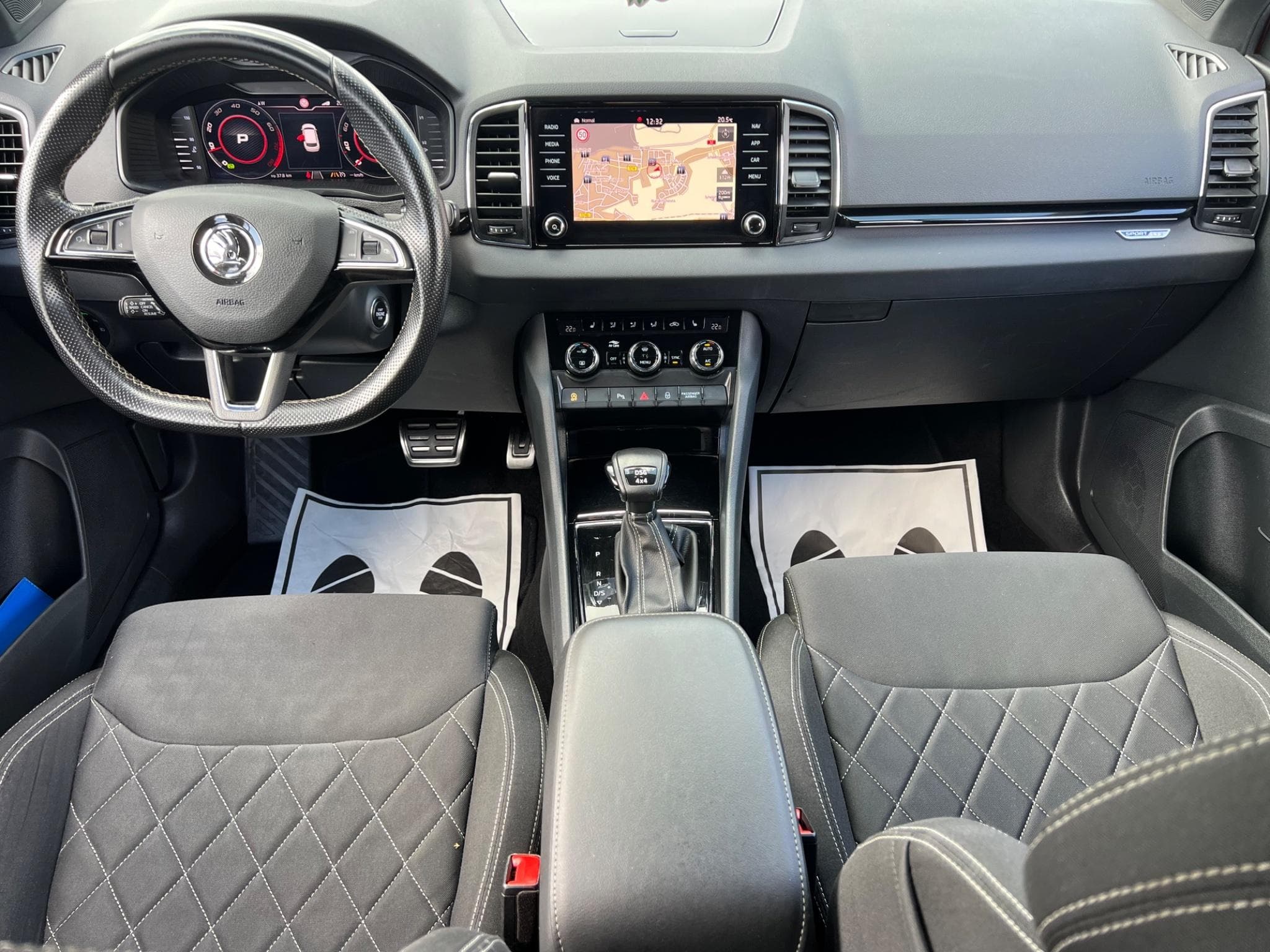 Skoda Karoq Skoda Karoq Sportline 4x4 Automatik (2019) - Foto 8