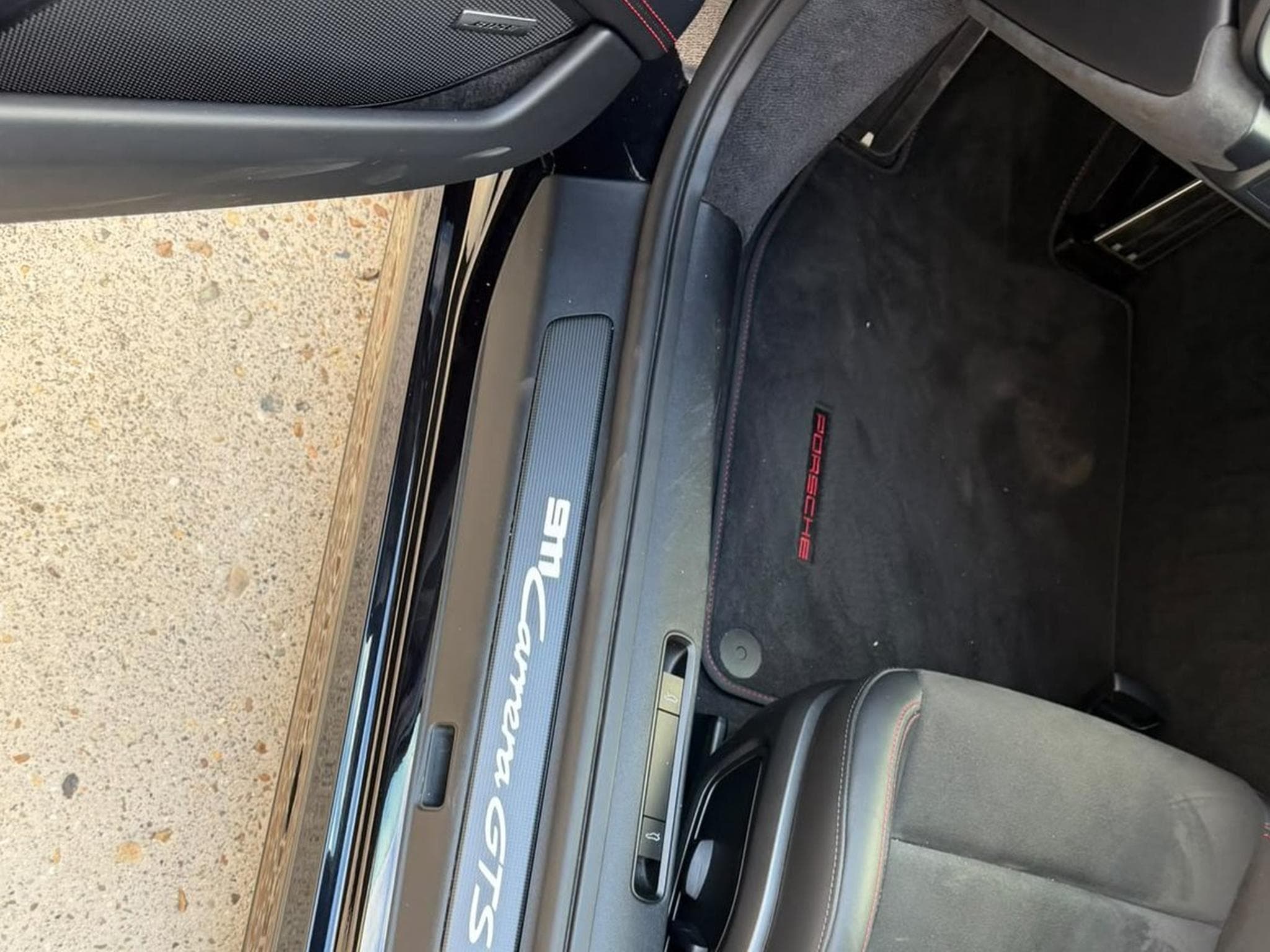 Porsche 992 911 Carrera GTS (2024) - Foto 13
