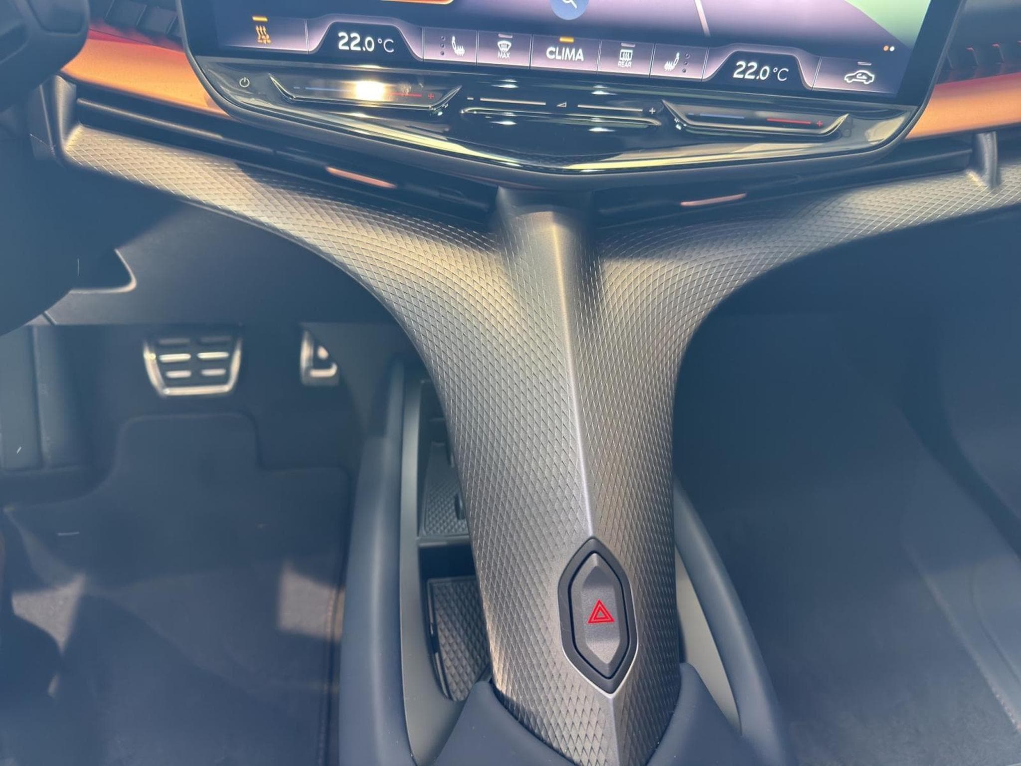 Cupra Tavascan Eligible for Luxembourg\'s €3,000 BEV subsidy T&Cs apply. (2026) - Foto 17