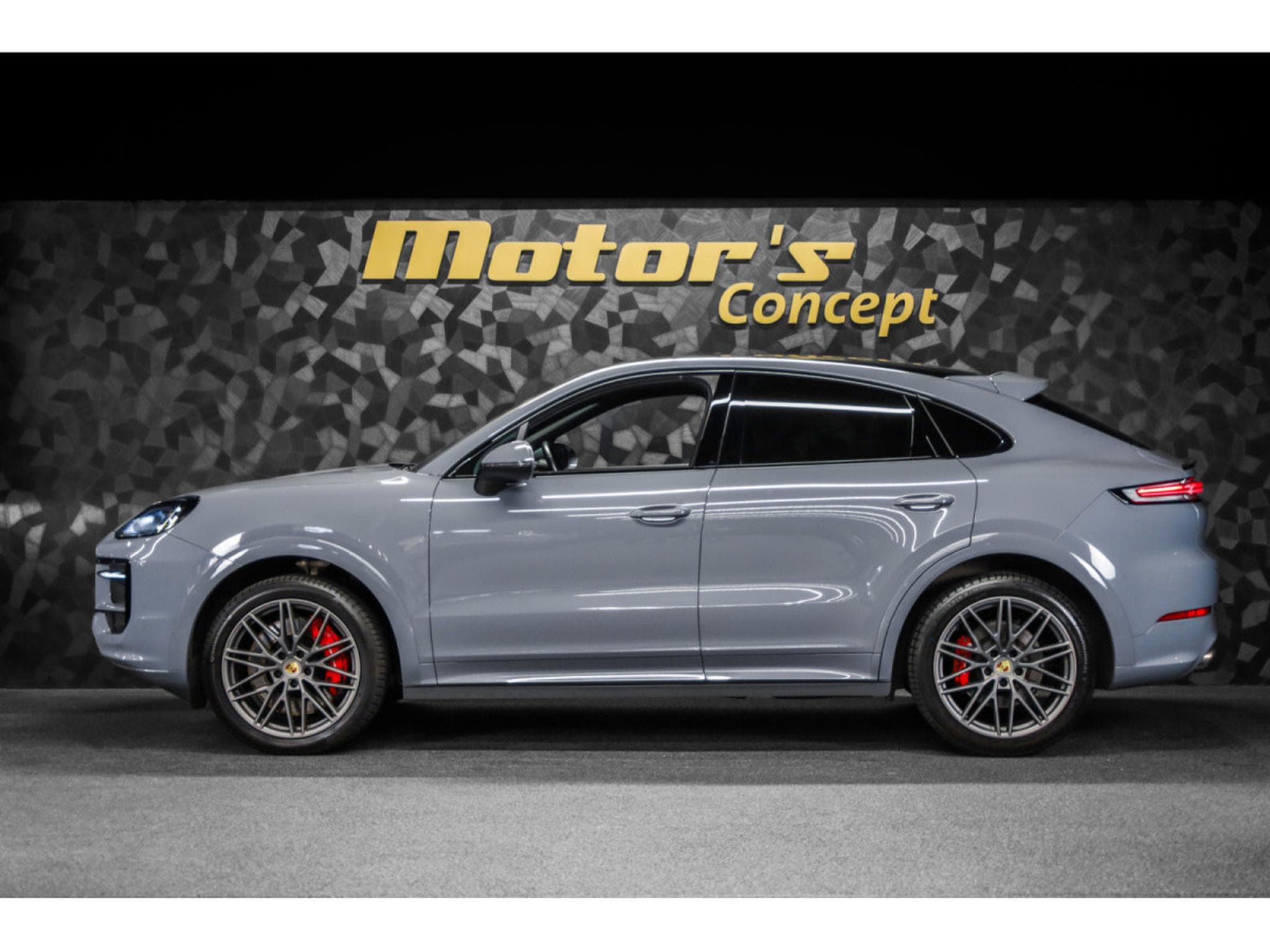 Porsche Cayenne S Coupé - ARCTIC GREY (2023) - Photo 2