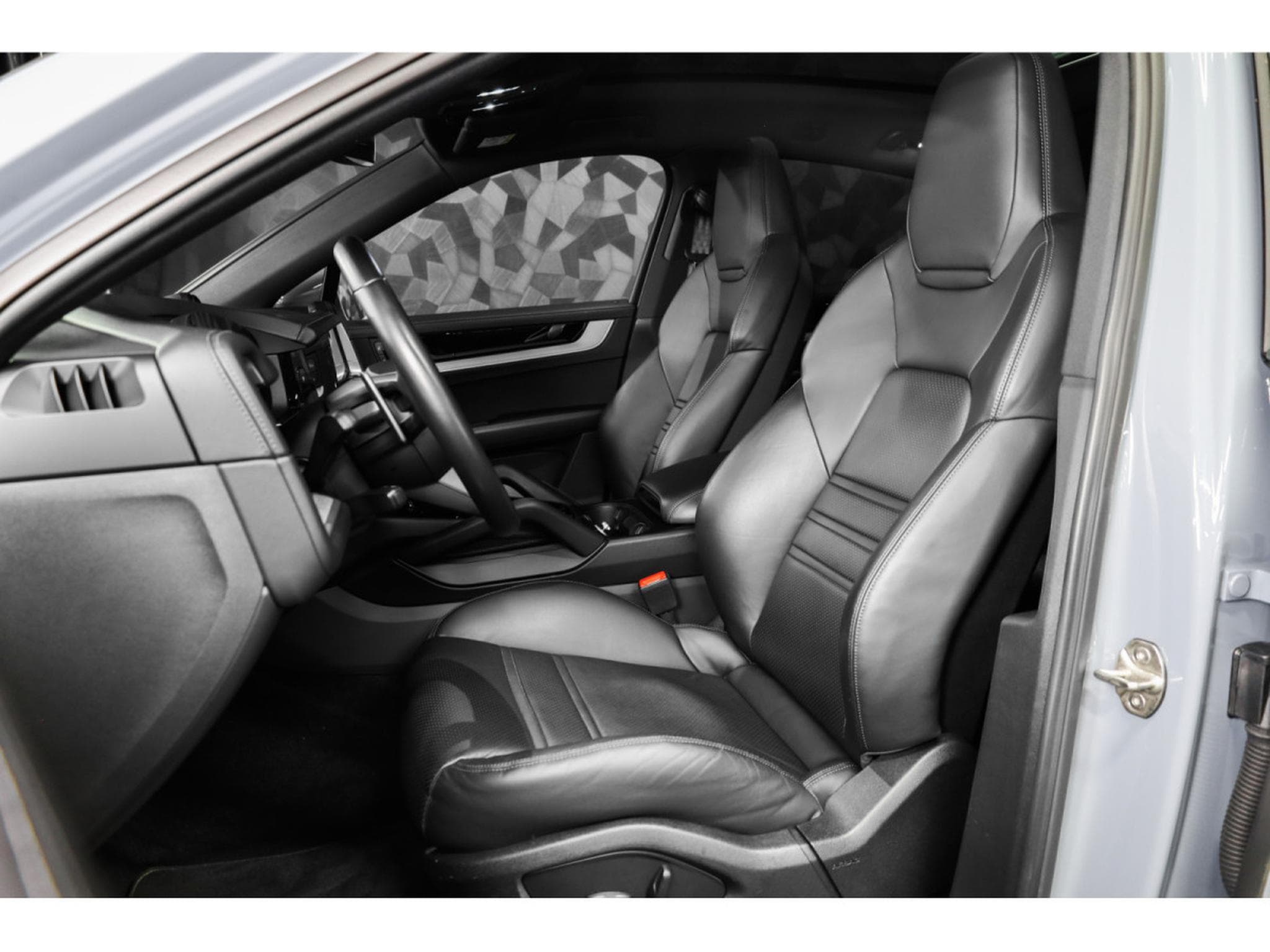 Porsche Cayenne S Coupé - ARCTIC GREY (2023) - Photo 9