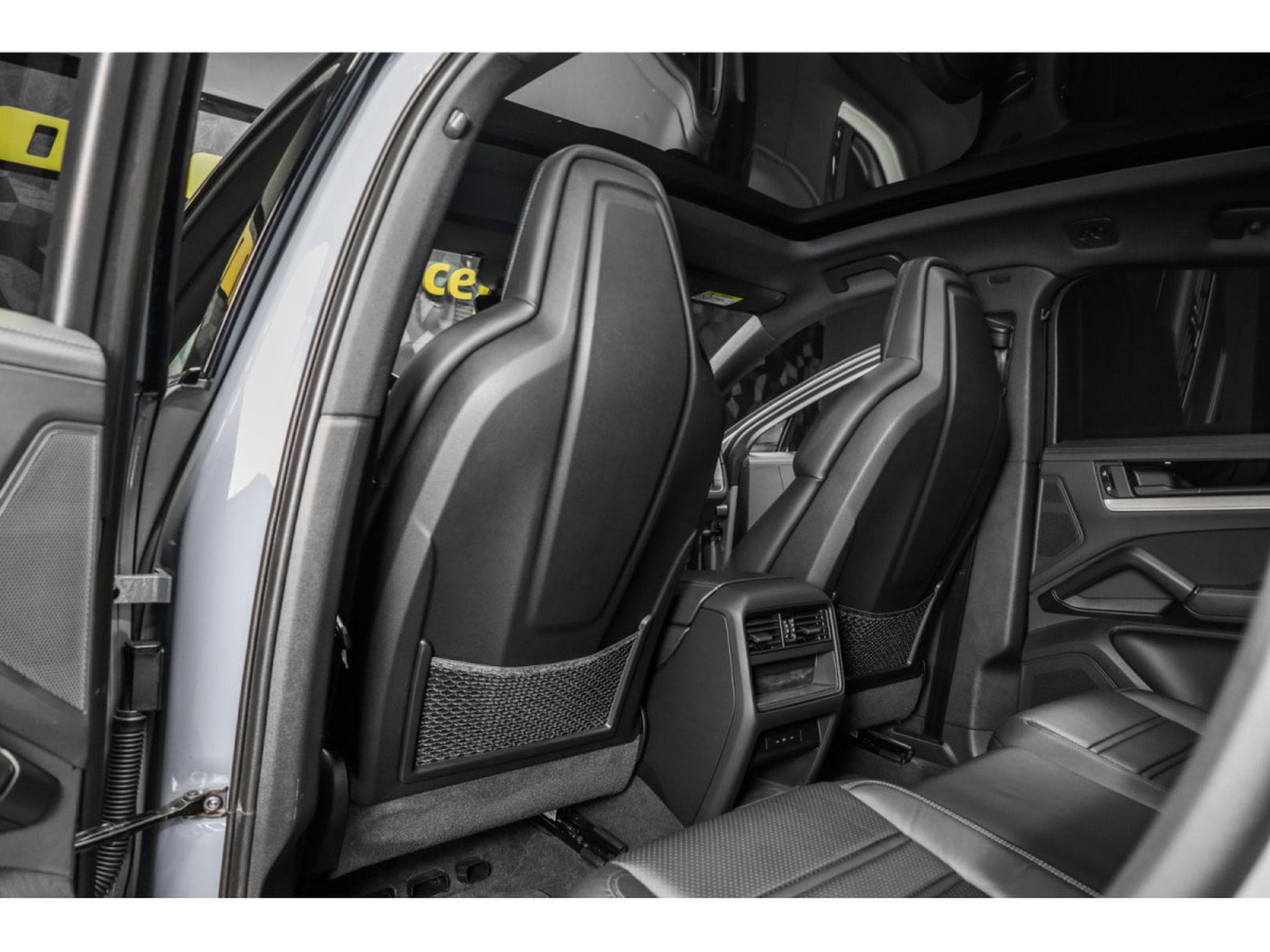 Porsche Cayenne S Coupé - ARCTIC GREY (2023) - Photo 25