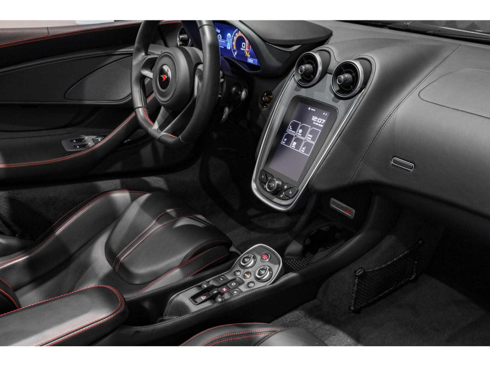 McLaren 570S Spider 3.8 V8 - FIRE BLACK (2018) - Photo 28