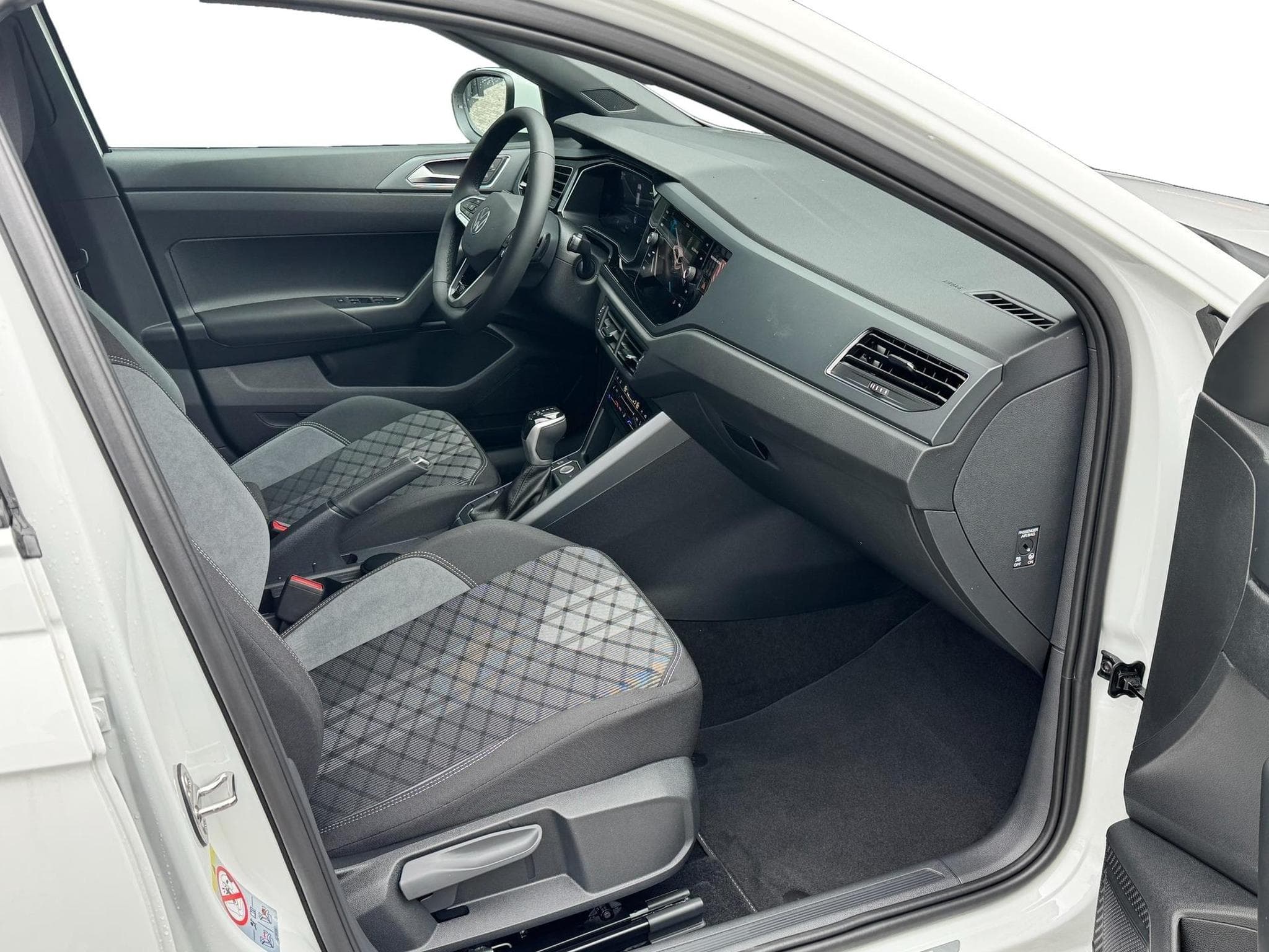 VW Taigo 1,0 TSI DSG (2025) - Foto 11