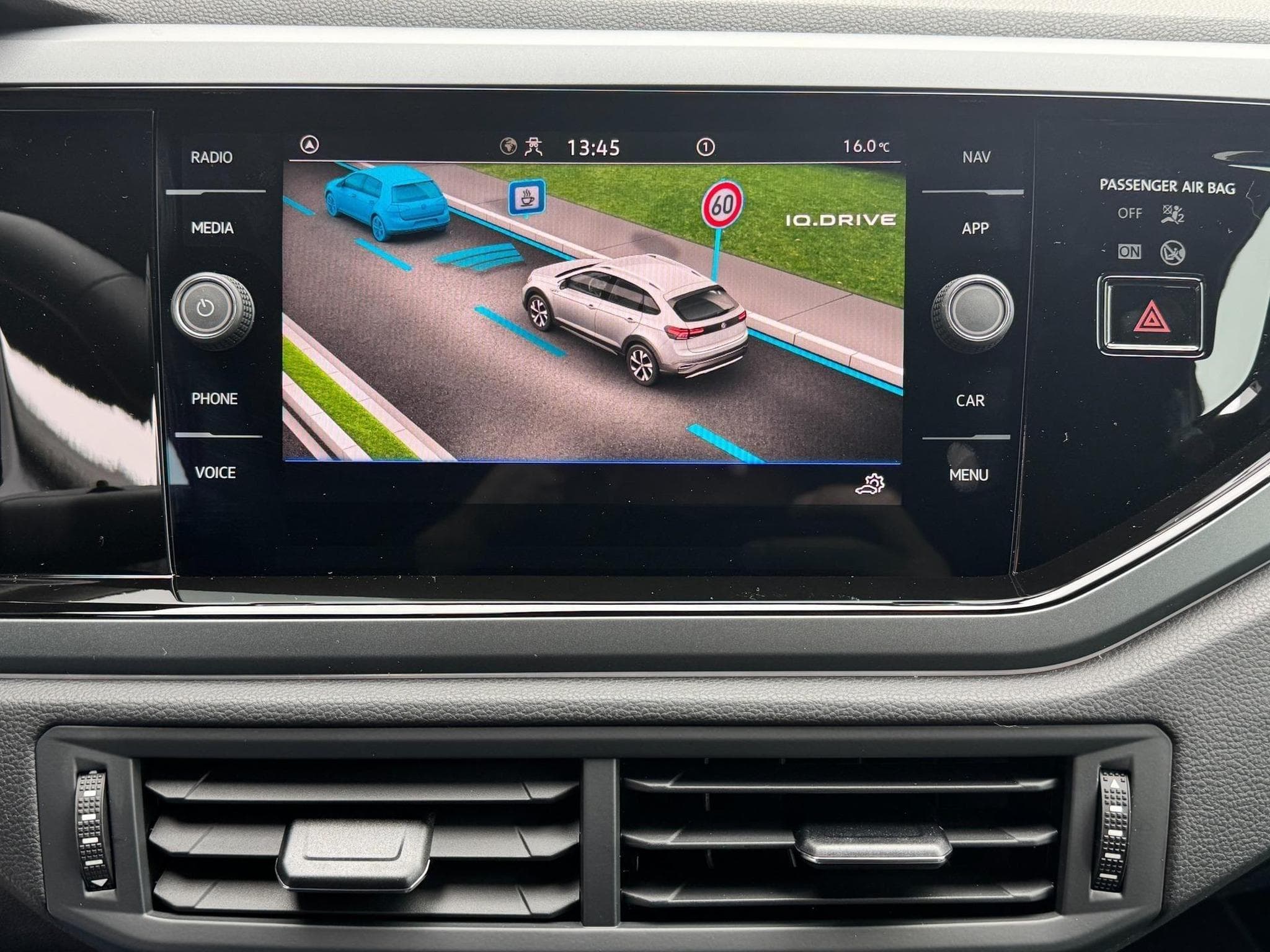 VW Taigo 1,0 TSI DSG (2025) - Foto 16