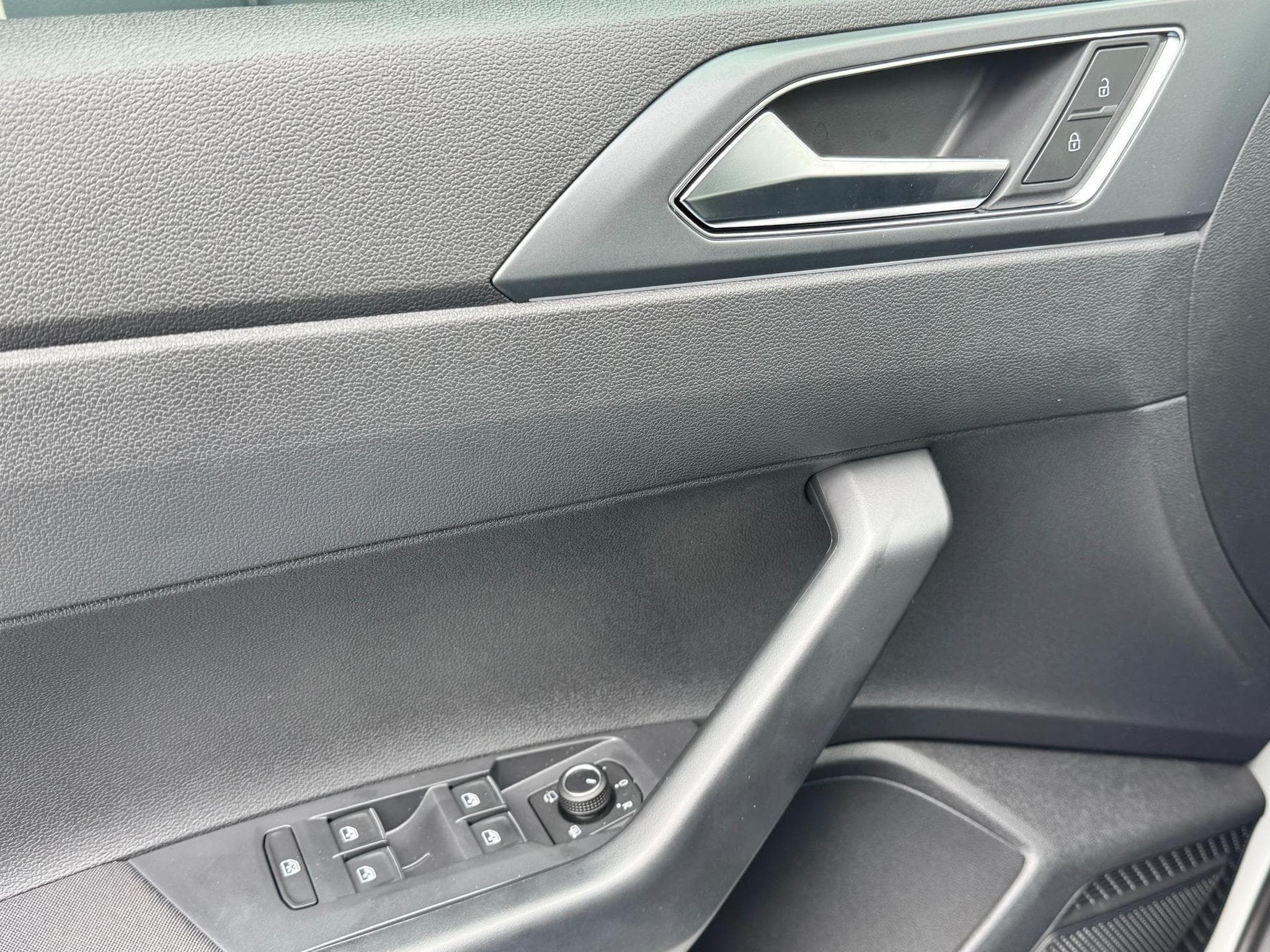 VW Taigo 1,0 TSI DSG (2025) - Foto 22