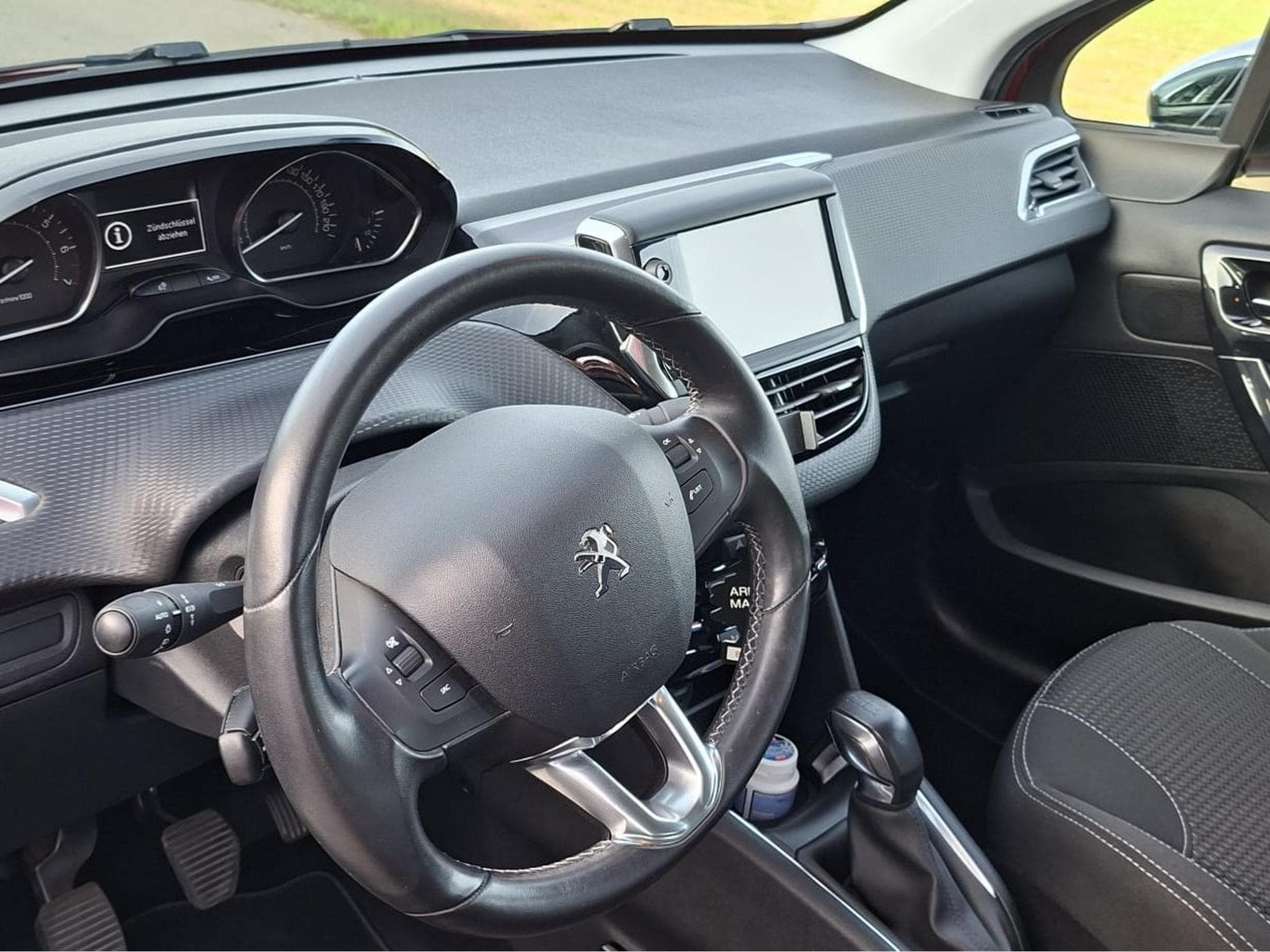 Peugeot 208 1.2 Allure (2015) - Photo 3