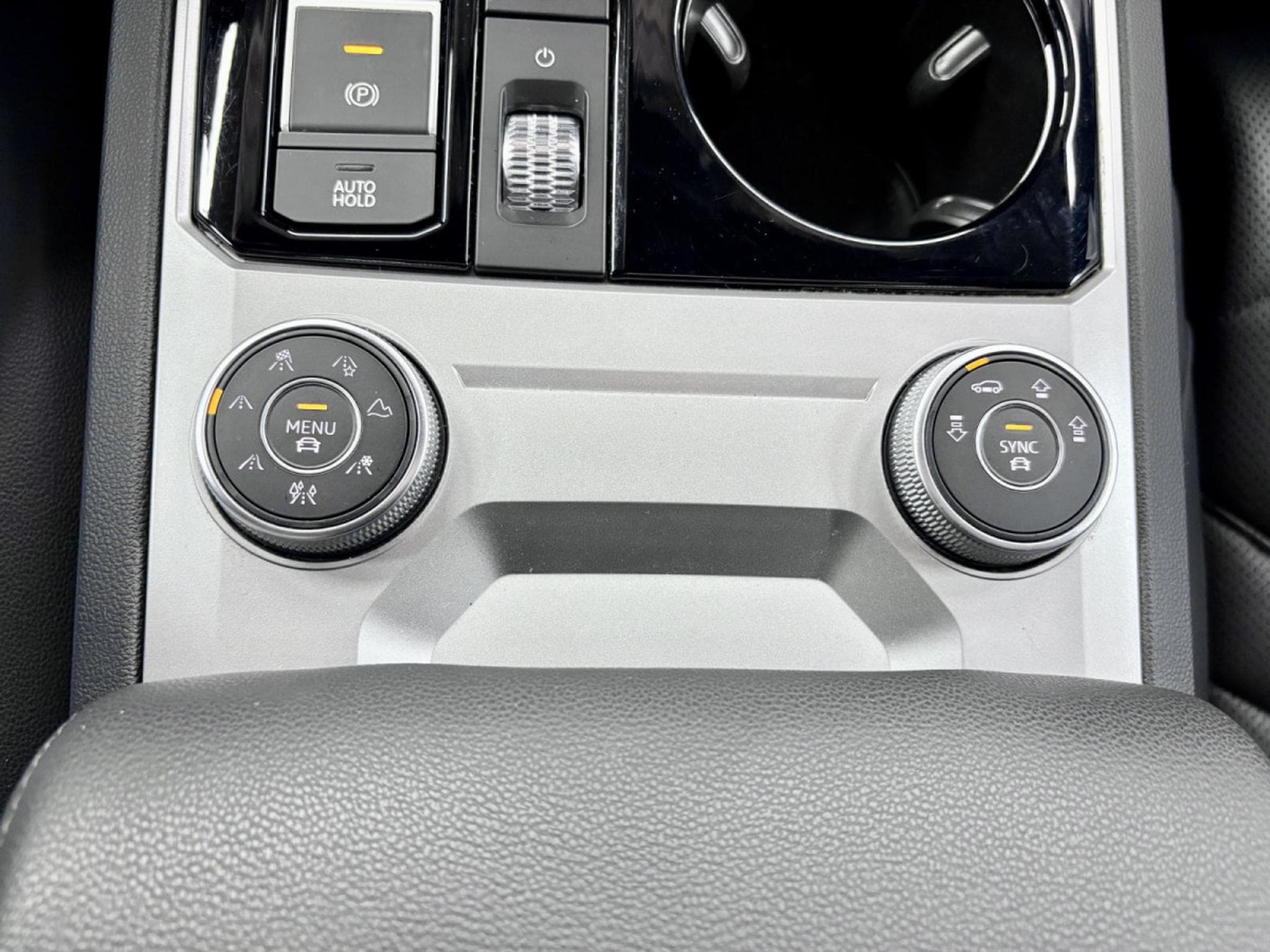 VW Touareg 3.0 TSi V6 eHybrid 4MOTION Elegance  381 CV (2022) - Photo 15