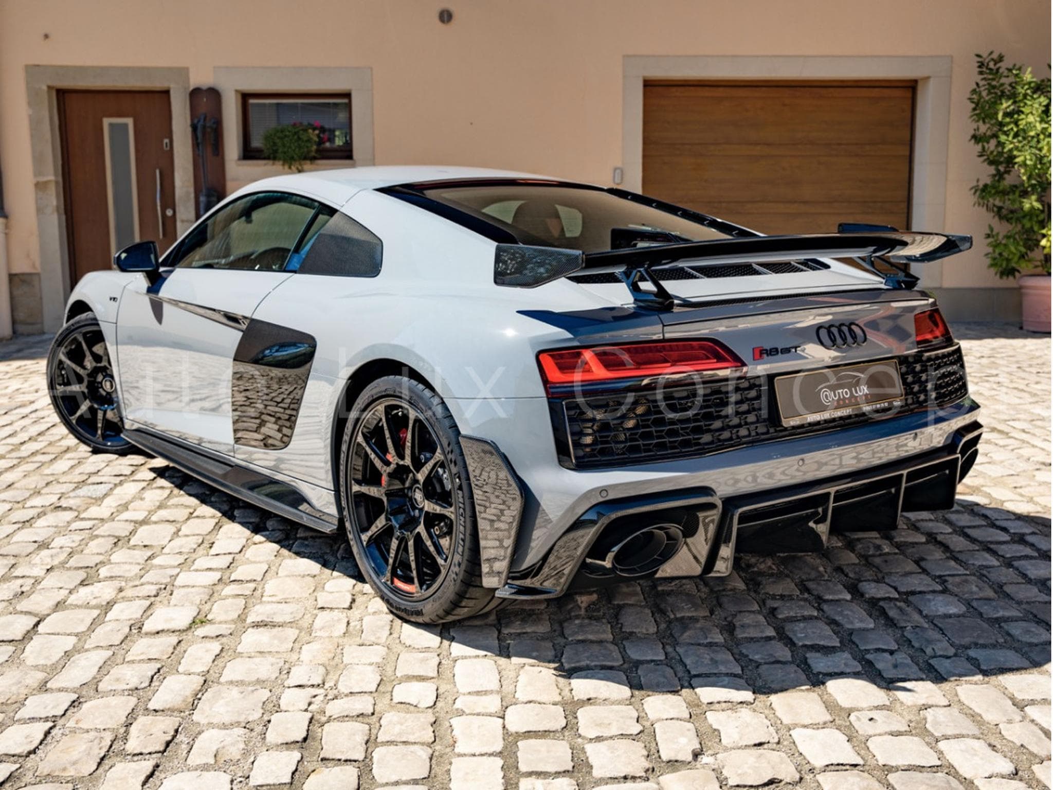 Audi R8 GT - No. 048 / 333 (2023) - Photo 4