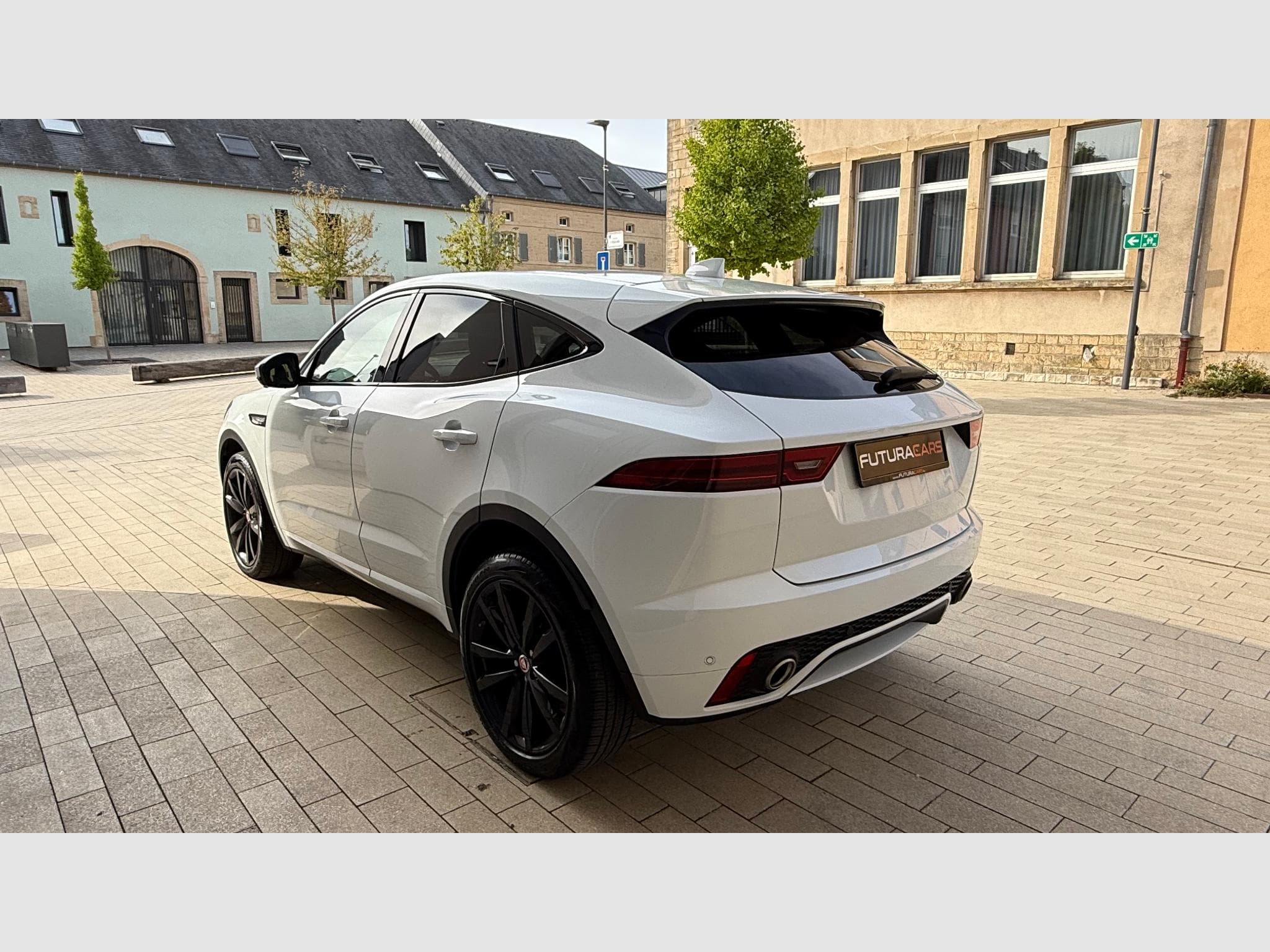 Jaguar E-Pace R-Dynamic (2019) - Photo 7