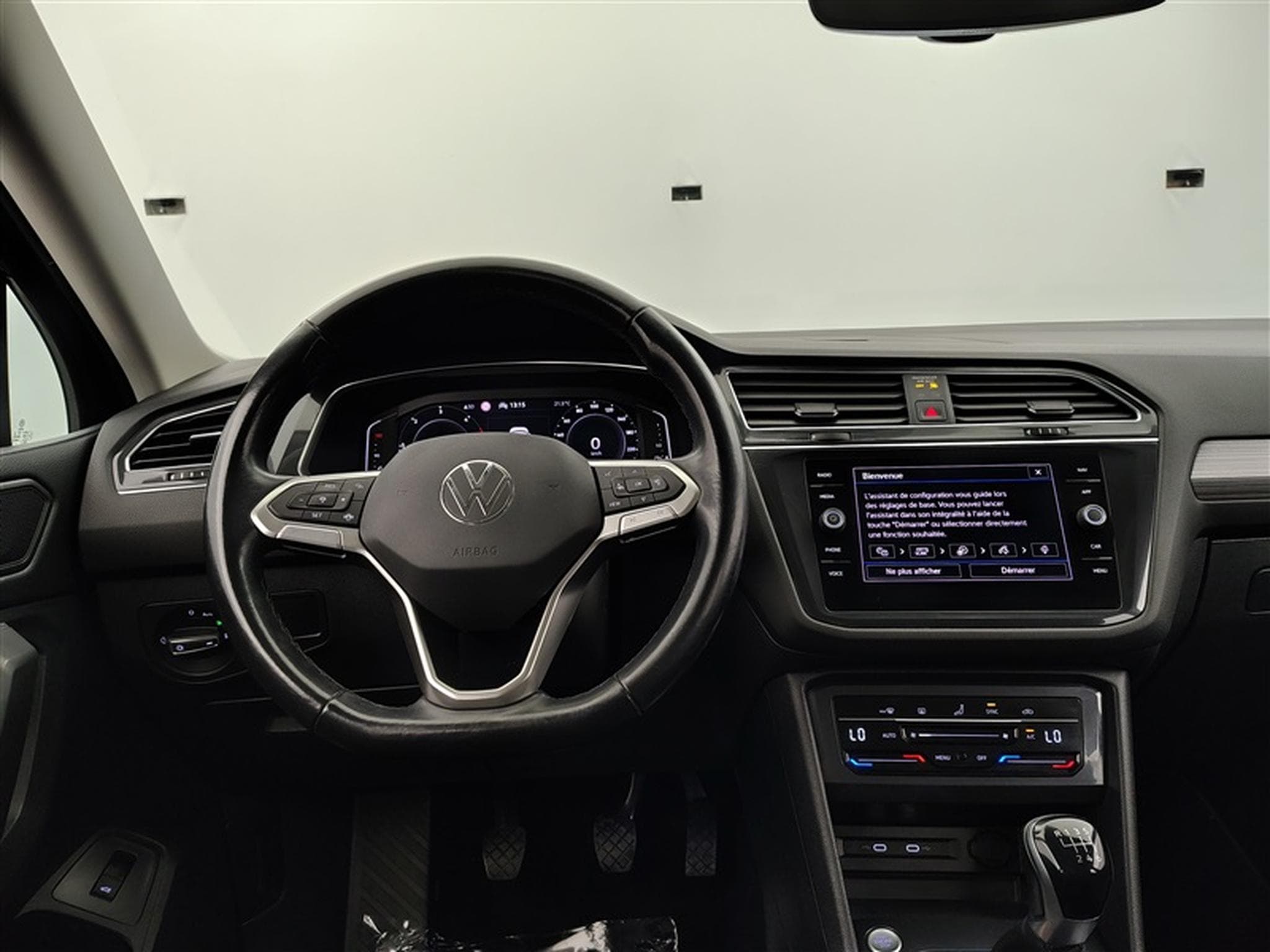 VW Tiguan 2.0 TDi SCR Life Business (2022) - Photo 9