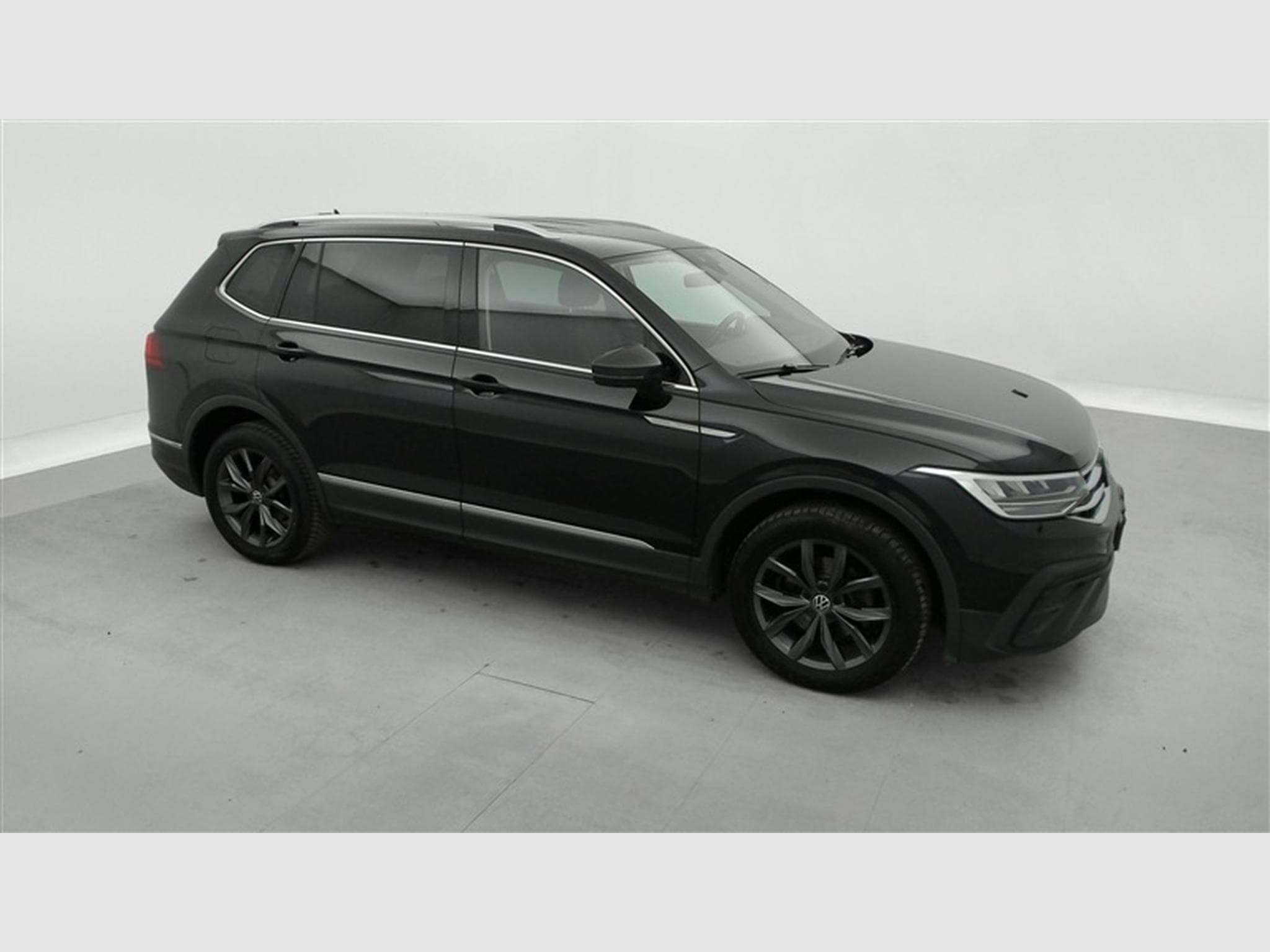 VW Tiguan 2.0 TDi SCR Life Business (2022) - Photo 24