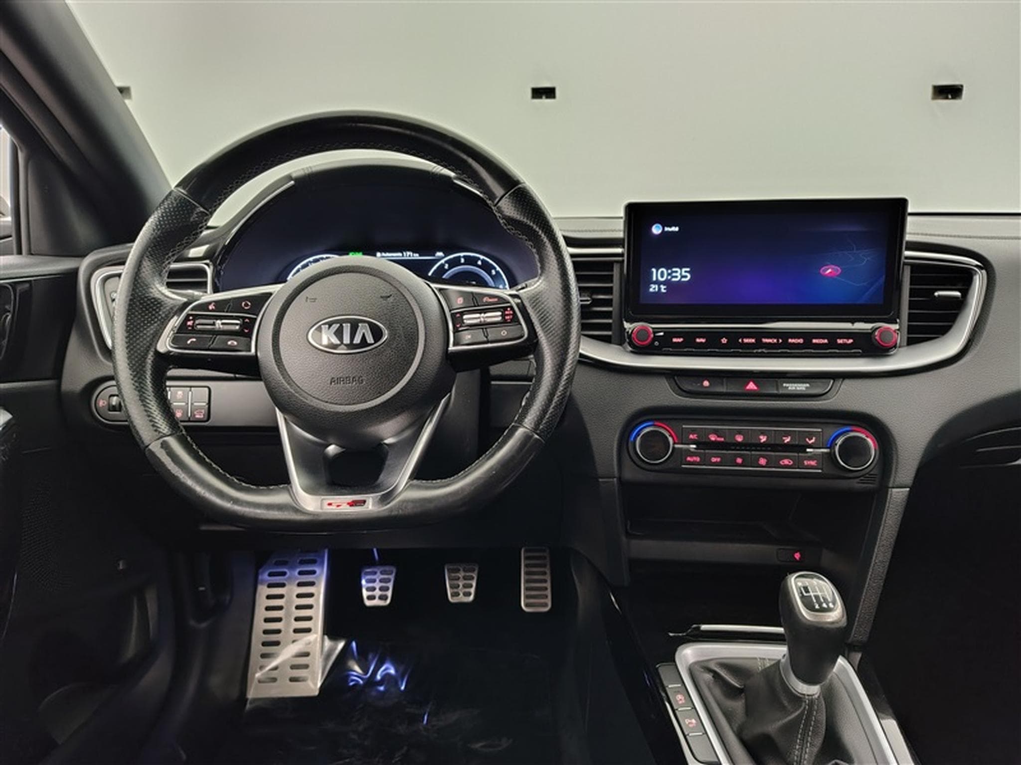Kia ProCeed 1.0 T-GDI 120Cv GT-Line NAVI//LED/ALU/COCKPIT (2022) - Photo 9