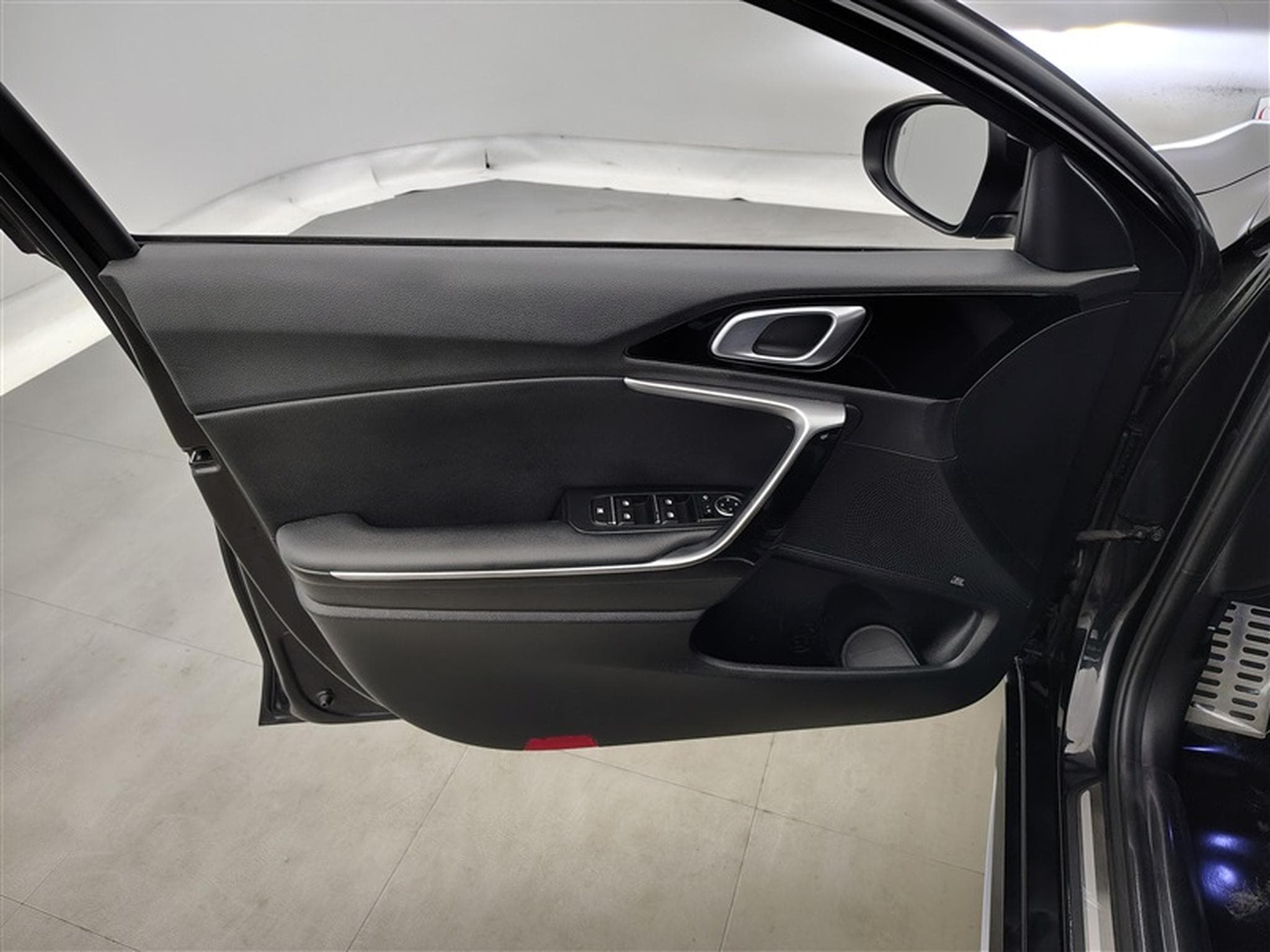 Kia ProCeed 1.0 T-GDI 120Cv GT-Line NAVI//LED/ALU/COCKPIT (2022) - Photo 17