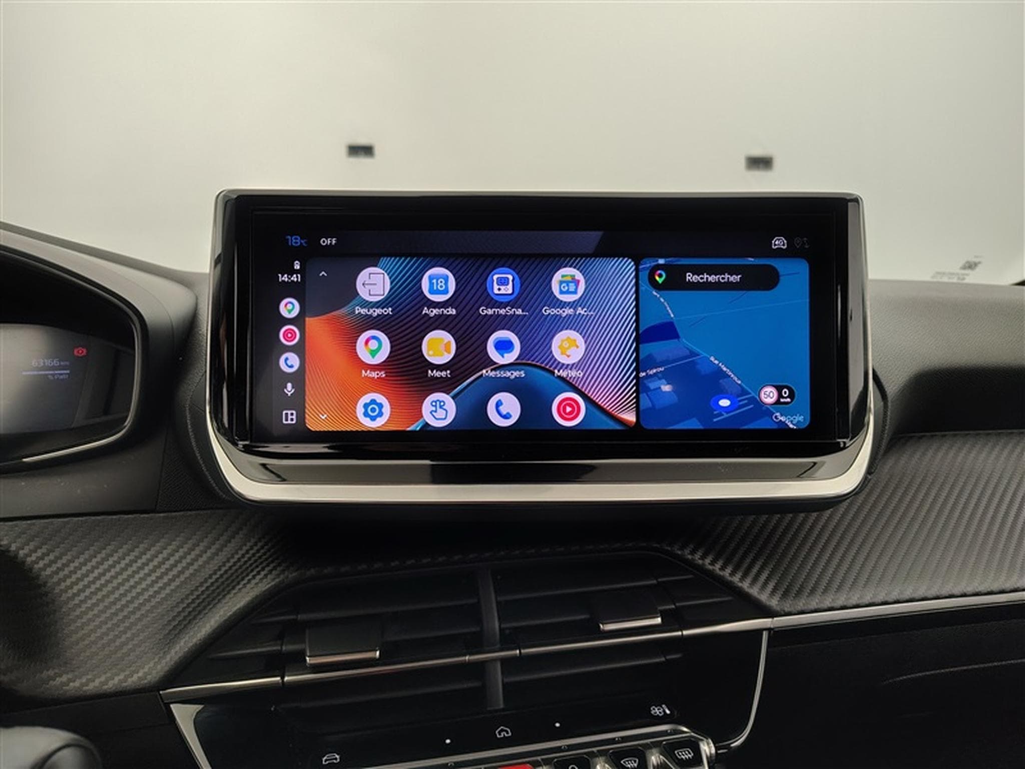 Peugeot 208 1.2 Hybrid 100cv e-DSC6 Allure CARPLAY / FULL LED / S-CUIR (2025) - Photo 19