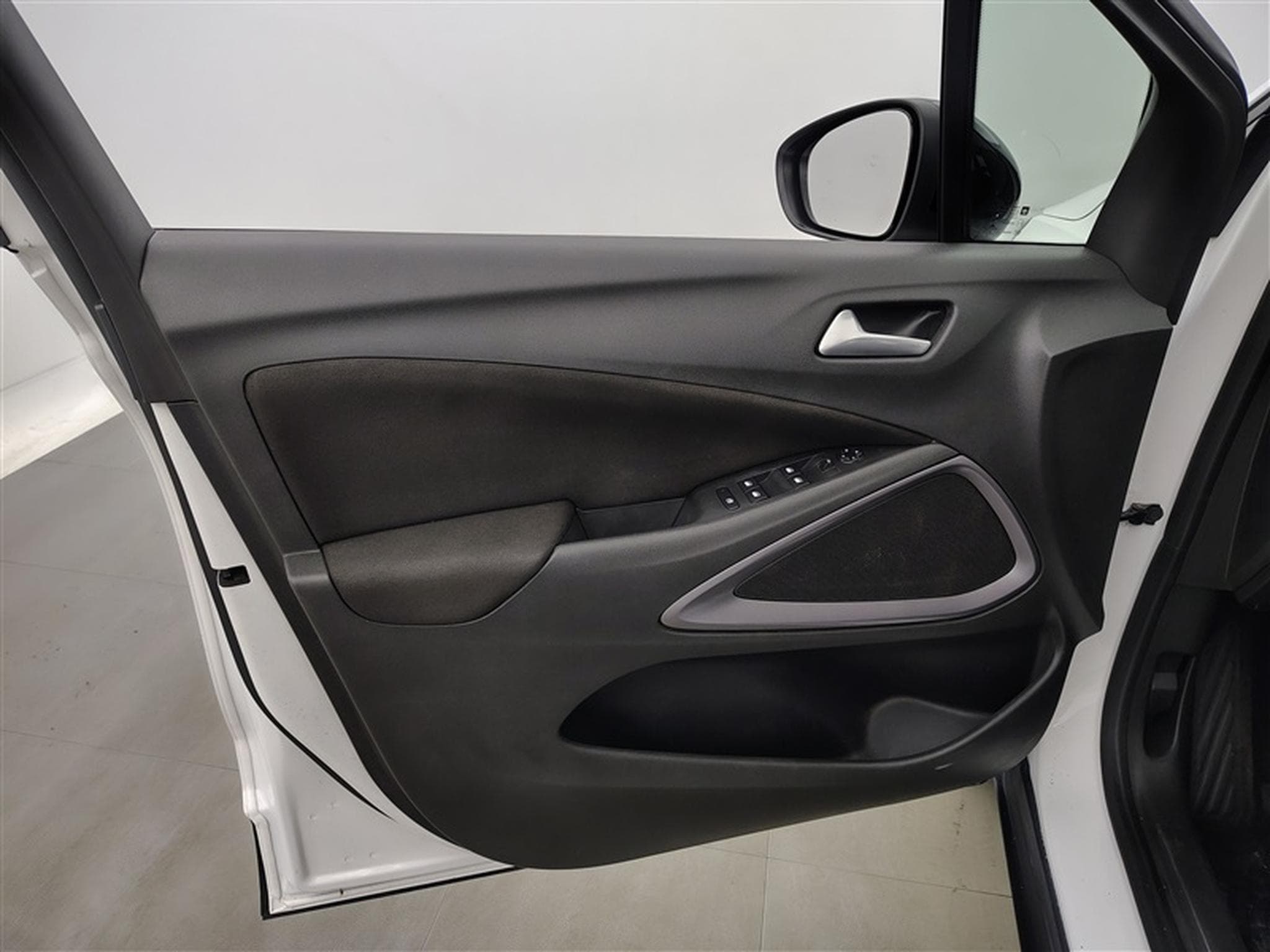Opel Crossland 1.2 Edition CARPLAY / FULL LED / CLIM (2024) - Foto 16