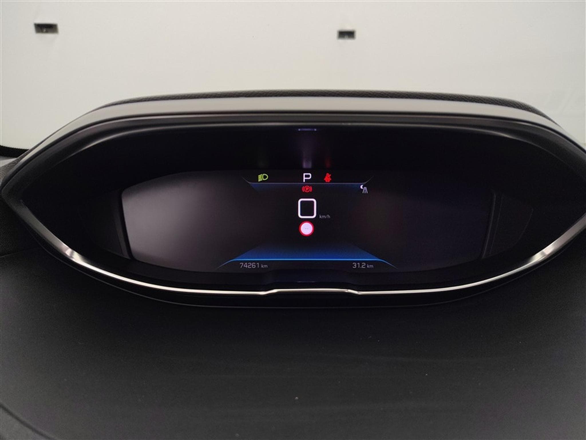 Peugeot 5008 1.5 BlueHDi GT NAVI / CUIR / TOIT PANO (2021) - Photo 10