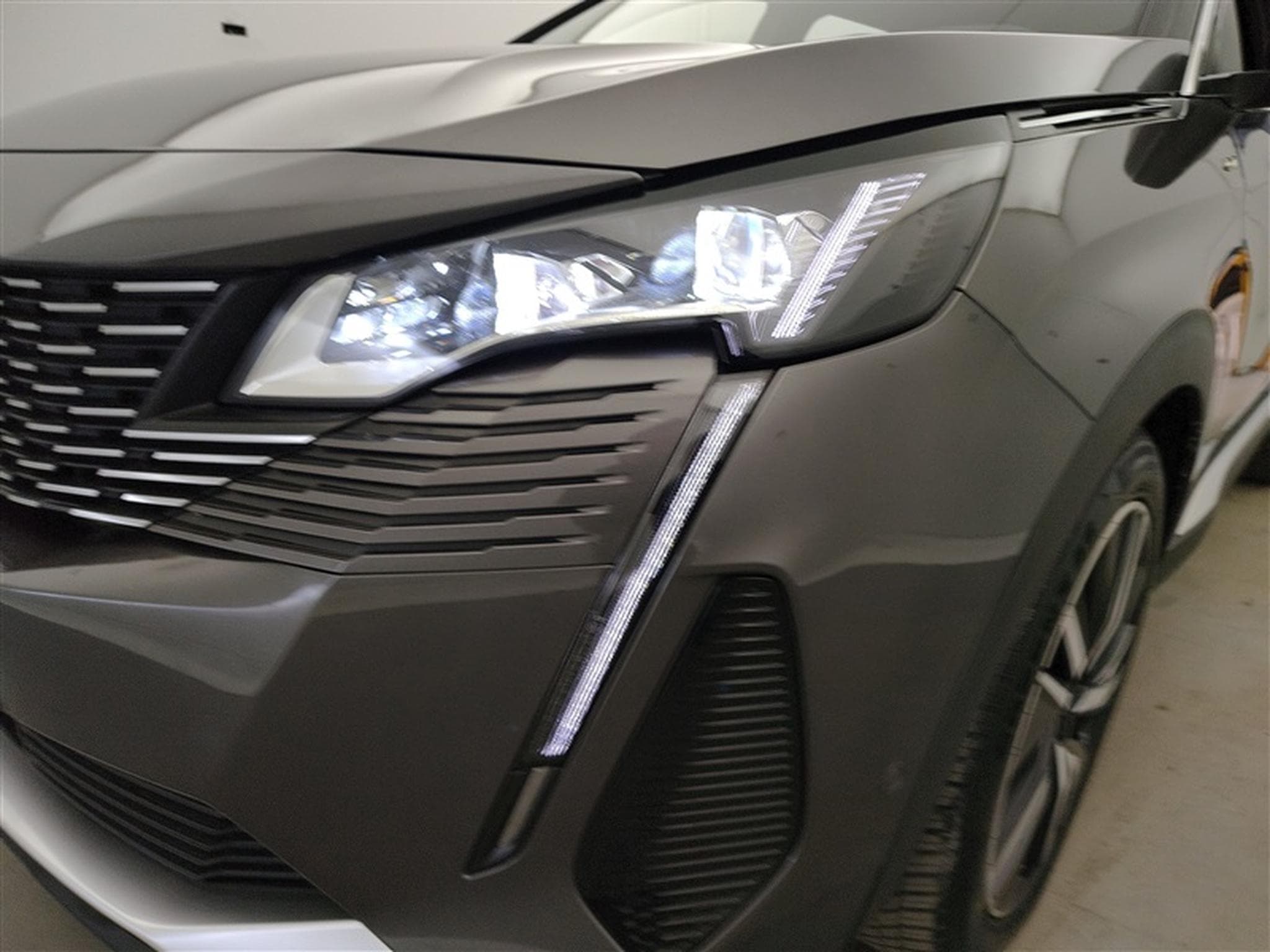 Peugeot 5008 1.5 BlueHDi GT NAVI / CUIR / TOIT PANO (2021) - Photo 15