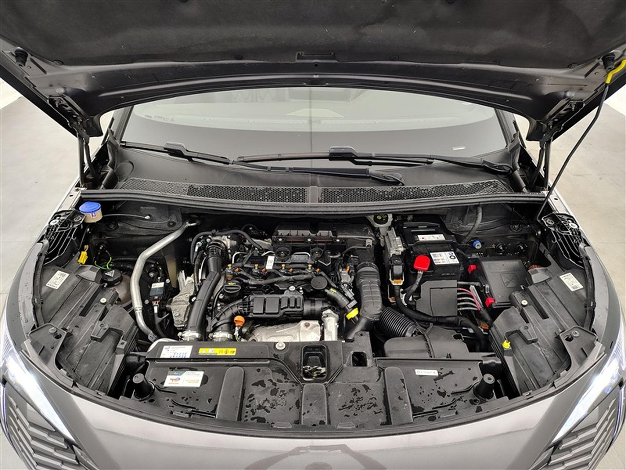 Peugeot 5008 1.5 BlueHDi GT NAVI / CUIR / TOIT PANO (2021) - Photo 23