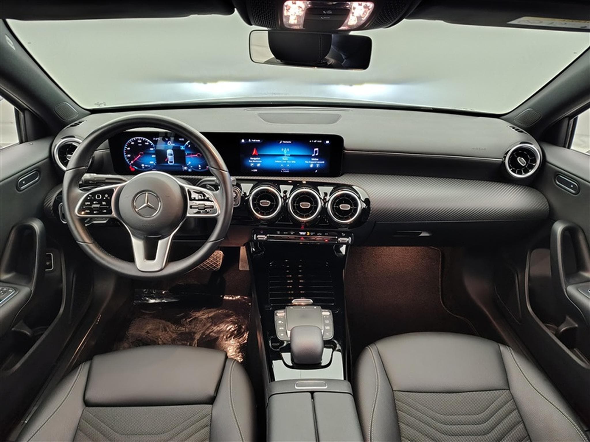 Mercedes 180 A 180 d Business NAVI / FULL LED (2021) - Photo 8