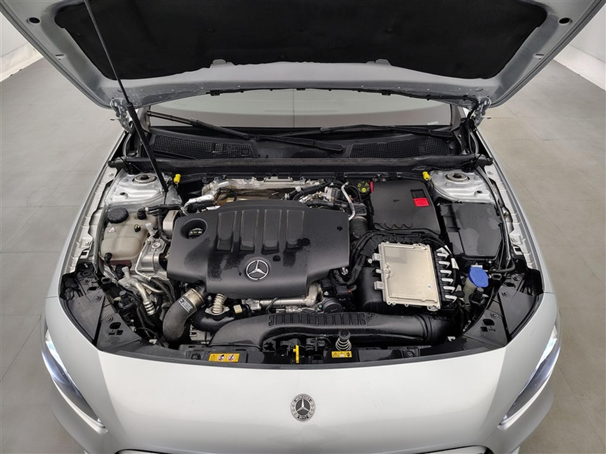Mercedes 180 A 180 d Business NAVI / FULL LED (2021) - Photo 19