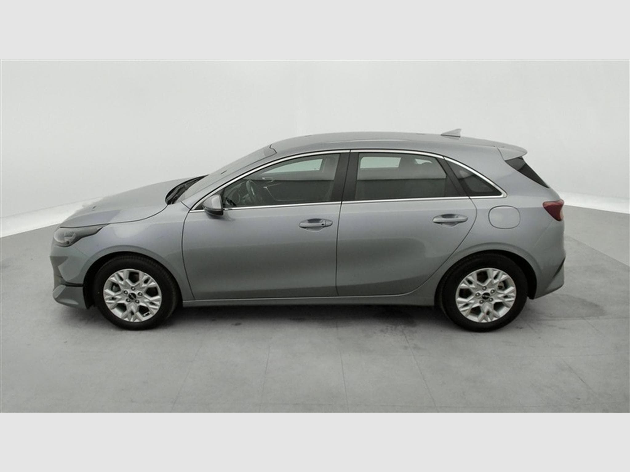 Kia Ceed Ceed 1.0 T-GDi Pulse ISG (2024) - Photo 3