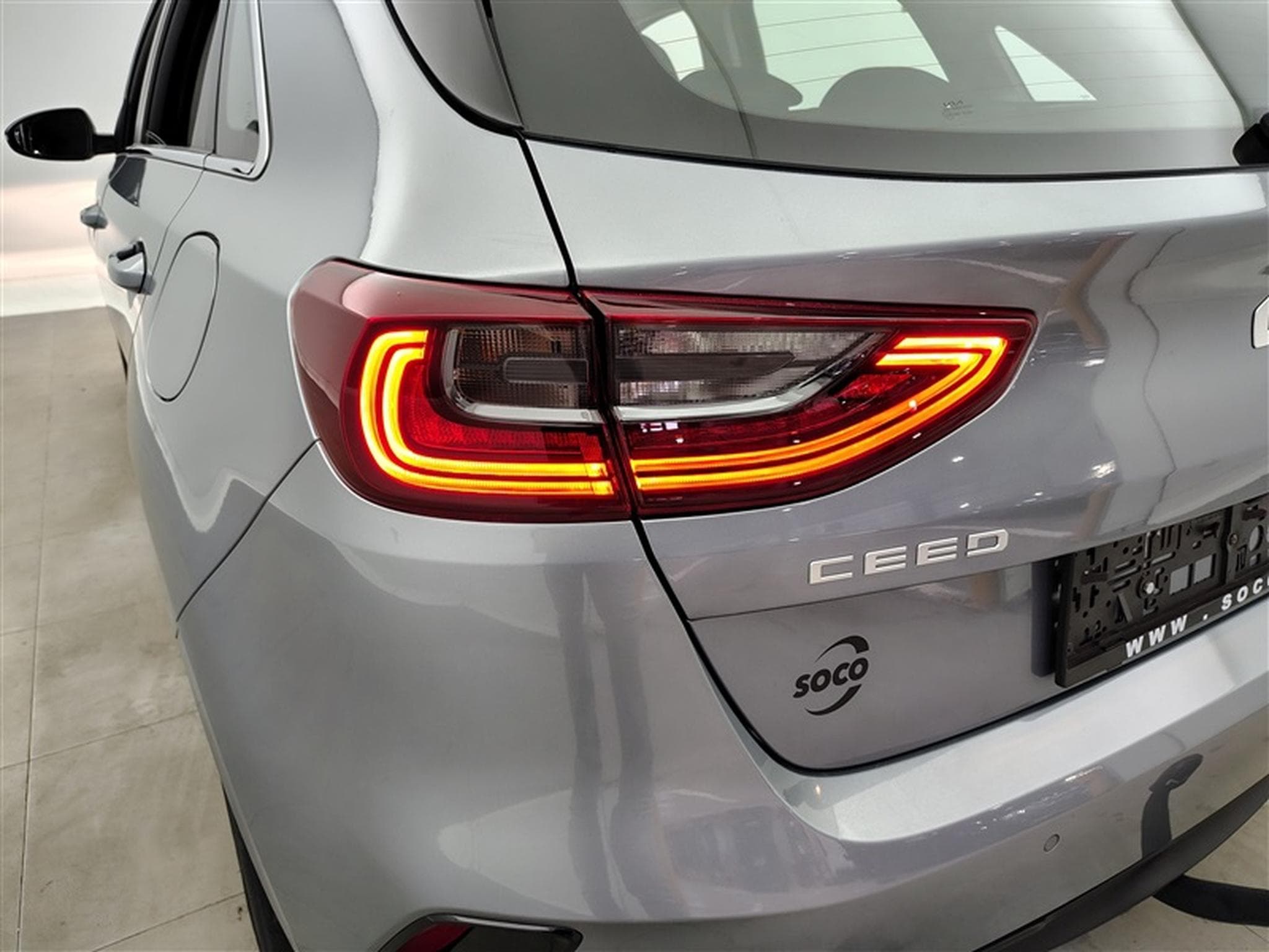 Kia Ceed Ceed 1.0 T-GDi Pulse ISG (2024) - Photo 16