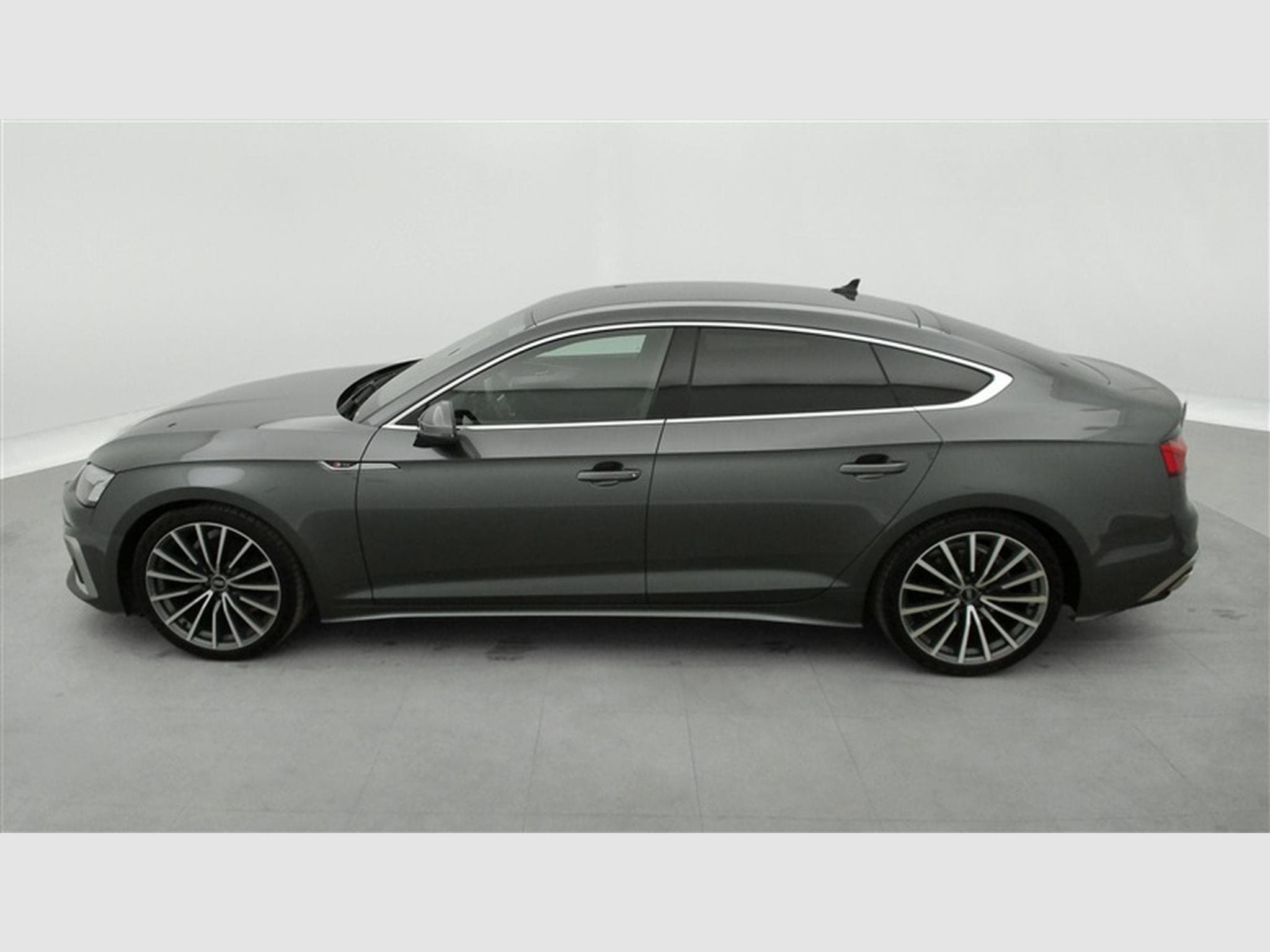 Audi A5 Sportback 35 TFSI S-Tronic S-Line NAVI / FULL LED / CAMERA (2022) - Photo 3